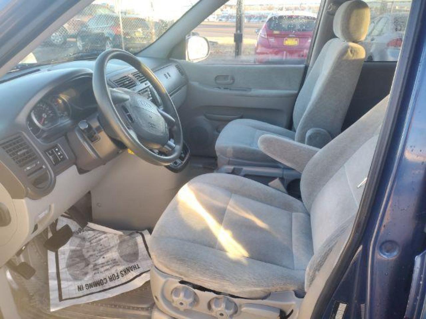 2004 Kia Sedona LX (KNDUP131X46) with an 3.5L V6 DOHC 16V engine, 5-Speed Automatic transmission, located at 4801 10th Ave S,, Great Falls, MT, 59405, 0.000000, 0.000000 - Photo#5