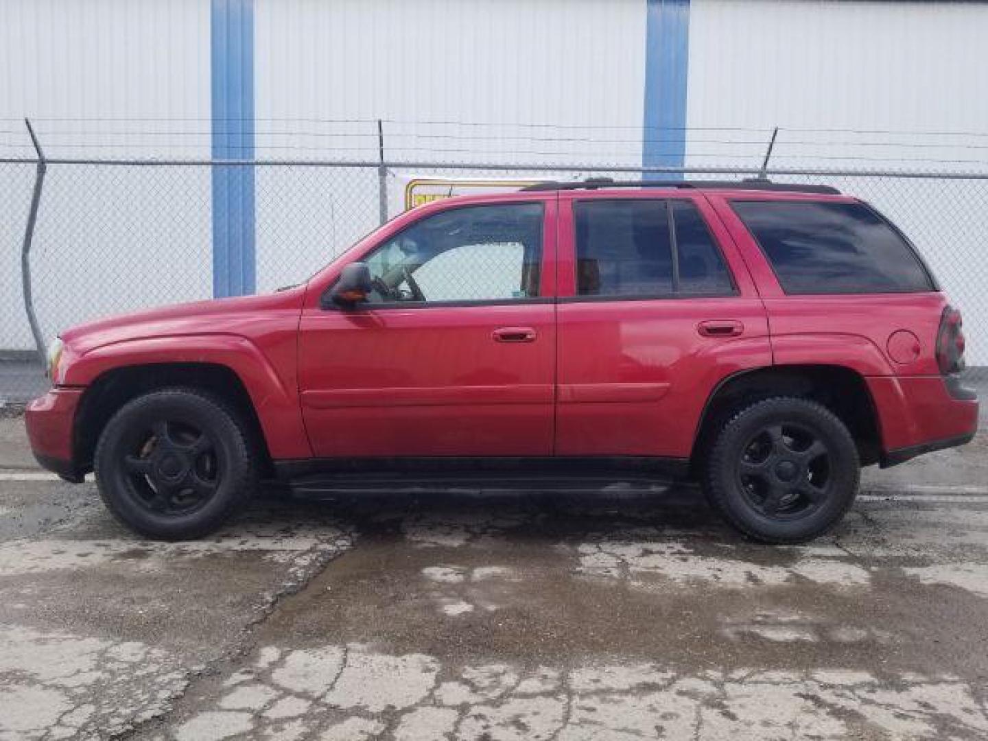 2005 Chevrolet TrailBlazer LT (1GNDT13S952) with an Vortec 4.2L I-6 DOHC engine, located at 1800 West Broadway, Missoula, 59808, (406) 543-1986, 46.881348, -114.023628 - Photo#6