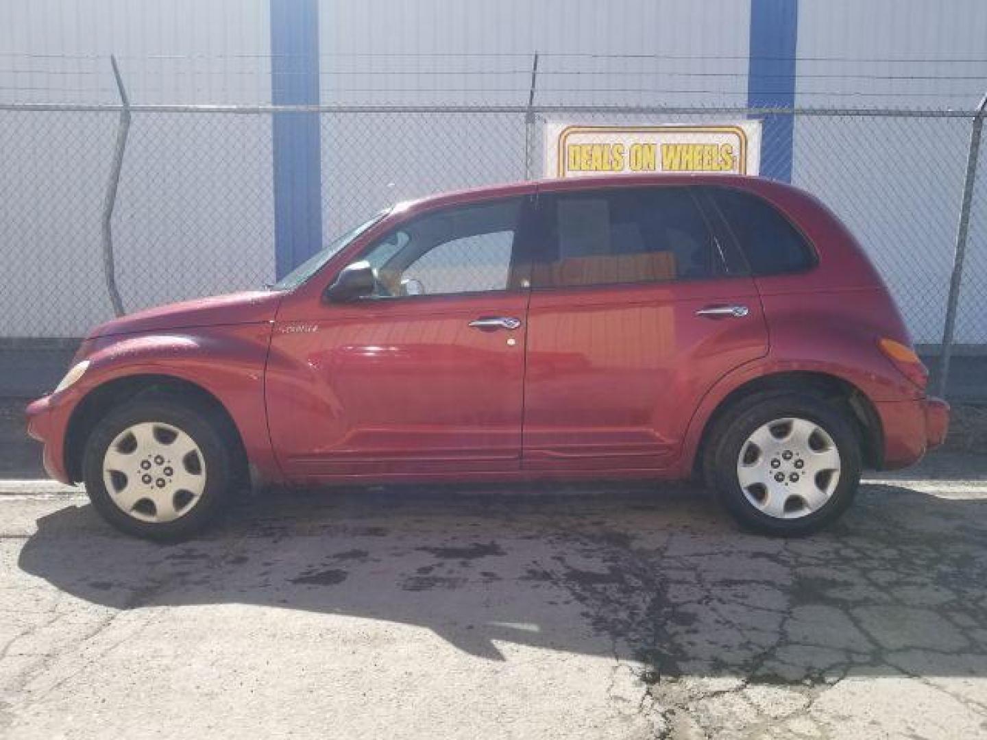 2005 Chrysler PT Cruiser Touring (3C4FY58B75T) with an 2.4L I-4 DOHC engine, located at 4801 10th Ave S,, Great Falls, MT, 59405, 0.000000, 0.000000 - Photo#6