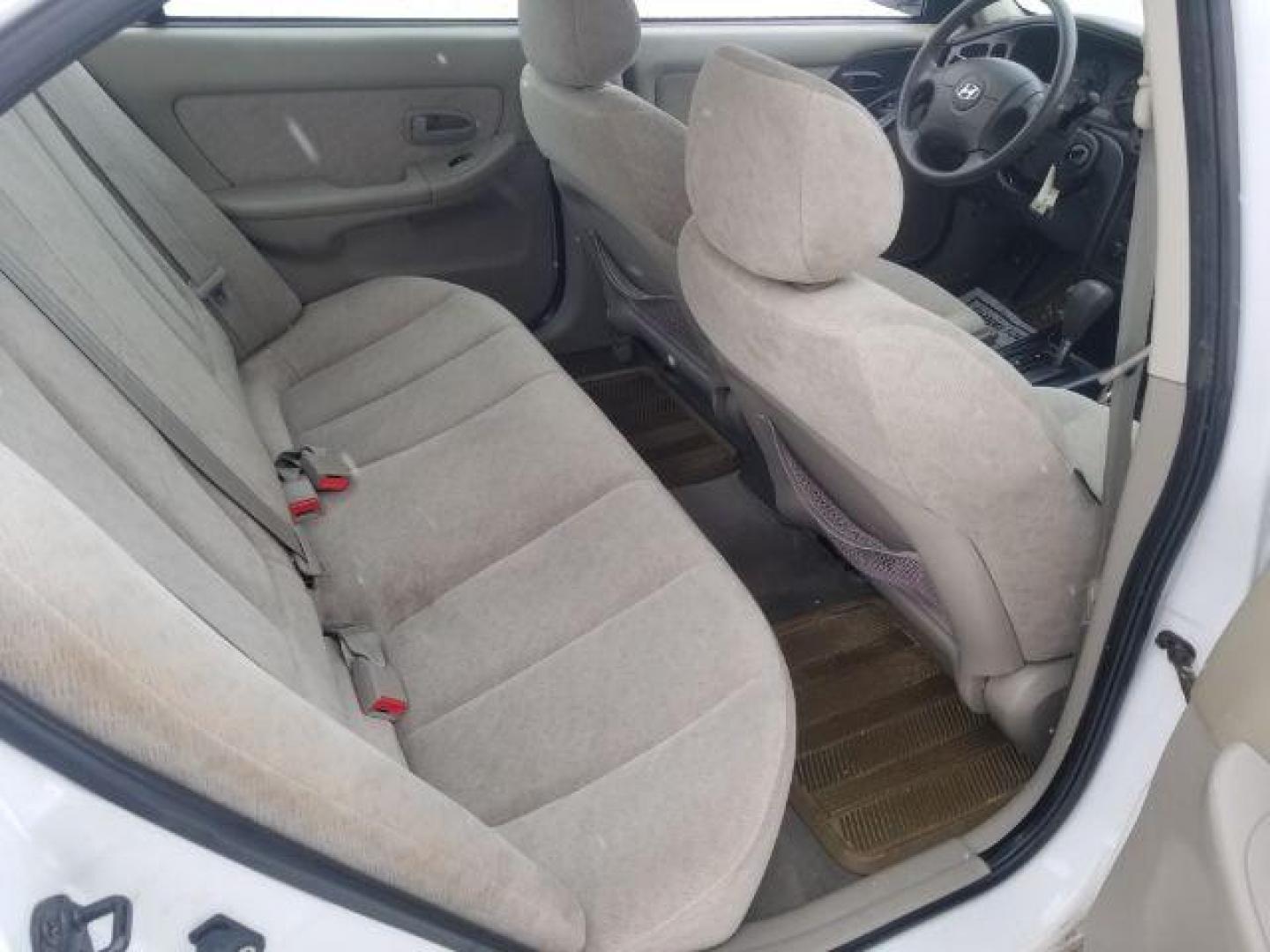 2005 Hyundai Elantra GLS 4-Door (KMHDN46DX5U) with an 2.0L L4 DOHC 16V engine, located at 1821 N Montana Ave., Helena, MT, 59601, (406) 422-1031, 0.000000, 0.000000 - Photo#9