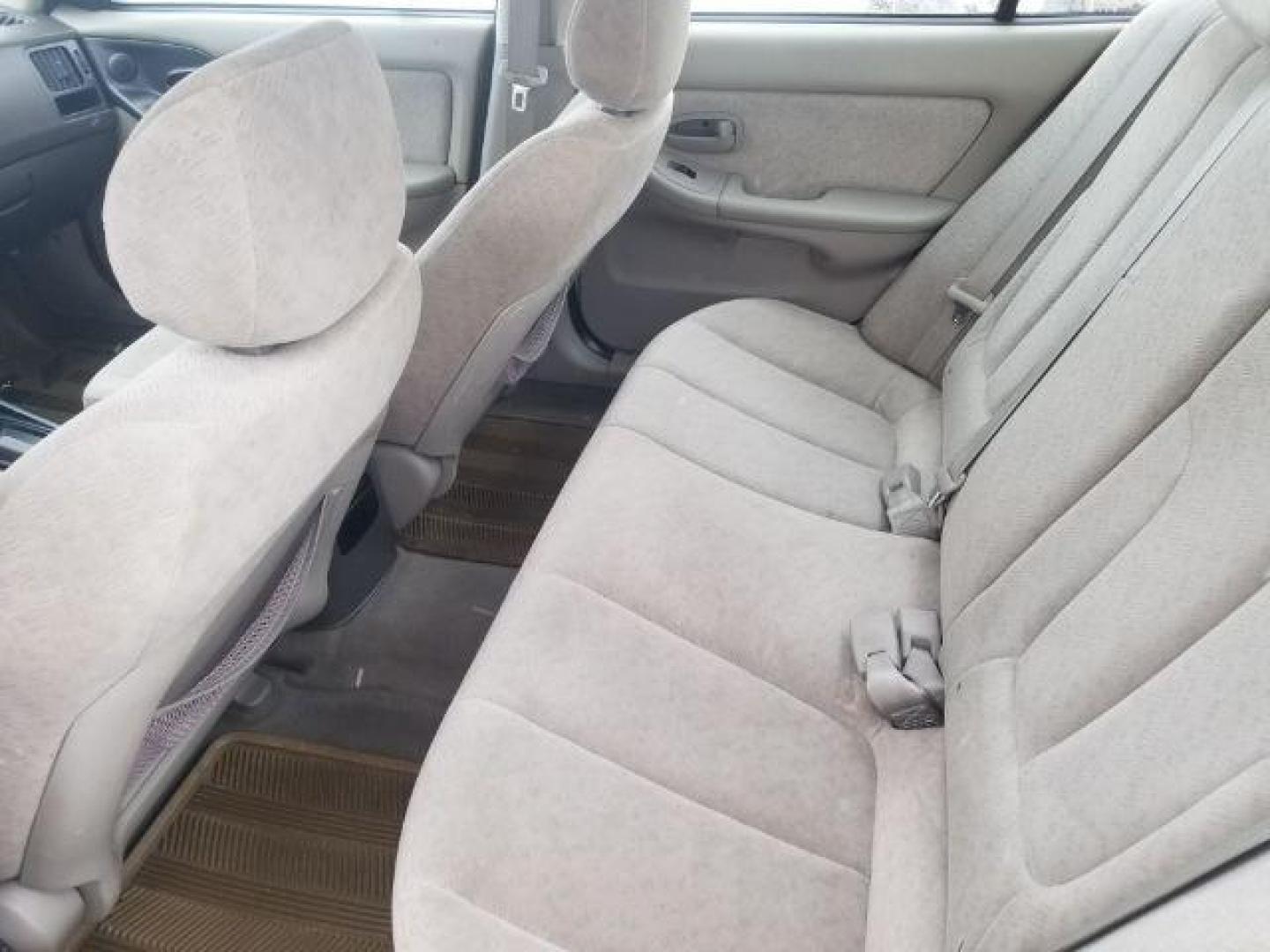 2005 Hyundai Elantra GLS 4-Door (KMHDN46DX5U) with an 2.0L L4 DOHC 16V engine, located at 1821 N Montana Ave., Helena, MT, 59601, (406) 422-1031, 0.000000, 0.000000 - Photo#8