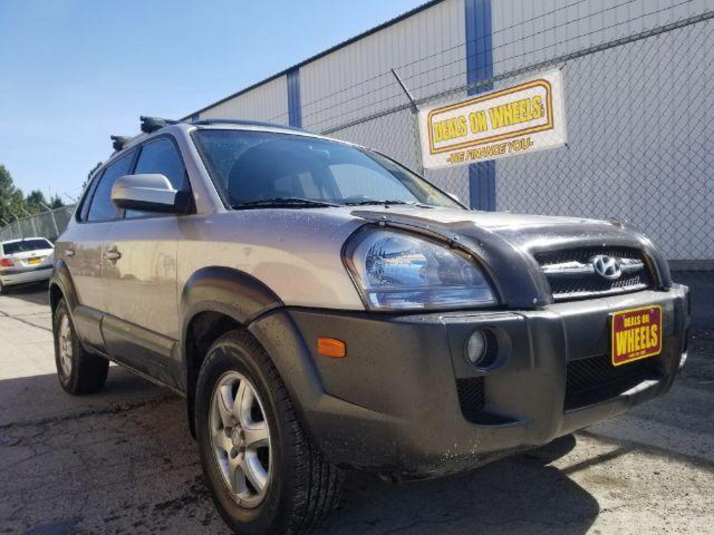 2005 Hyundai Tucson GLS | LX (KM8JN72D65U) with an 2.7L V-6 DOHC engine, located at 1800 West Broadway, Missoula, 59808, (406) 543-1986, 46.881348, -114.023628 - Photo#2