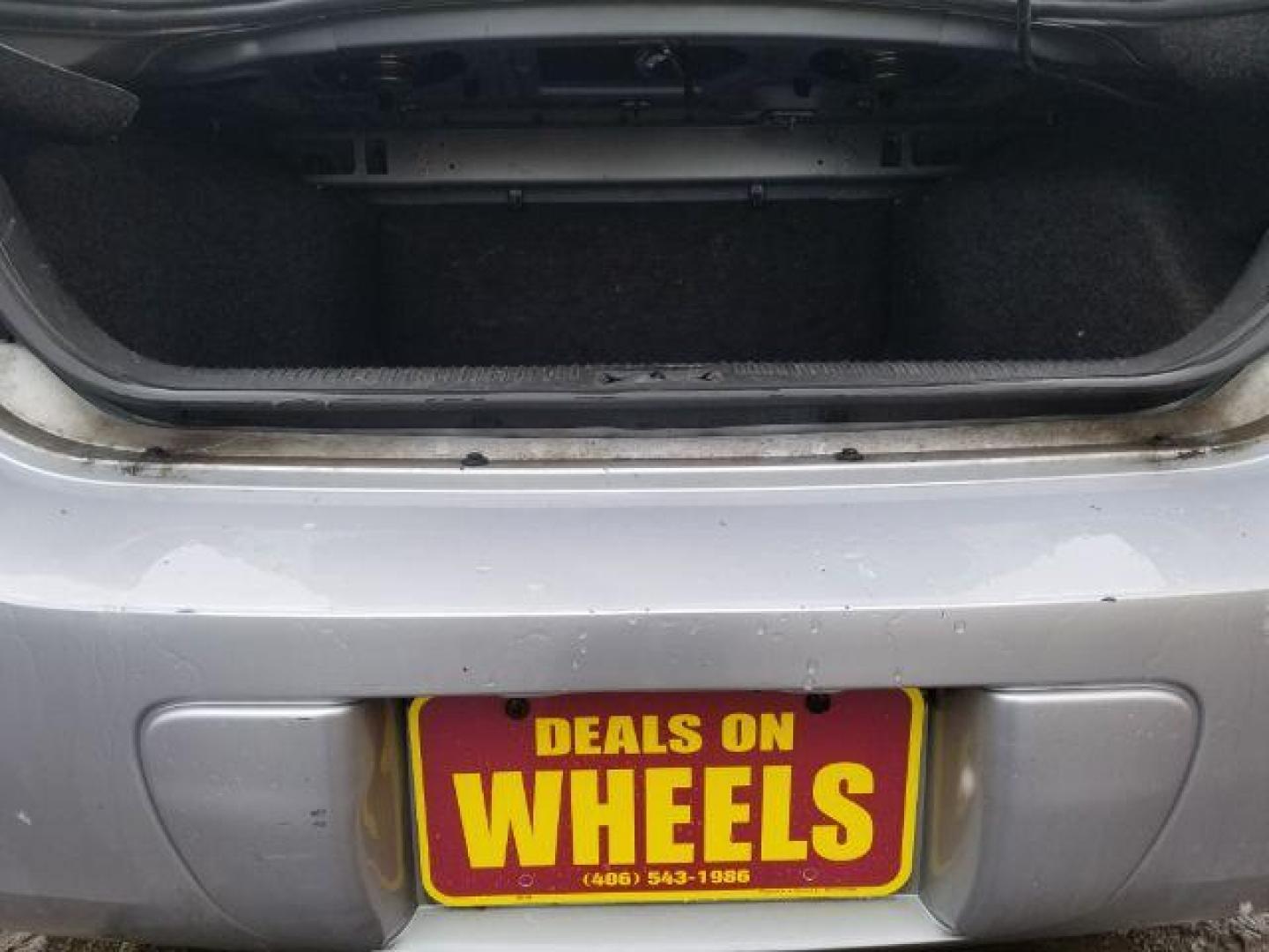 2006 Buick LaCrosse CX (2G4WC582261) with an 3.8L V-6 regular unleaded engine, located at 4801 10th Ave S,, Great Falls, MT, 59405, 0.000000, 0.000000 - Photo#12