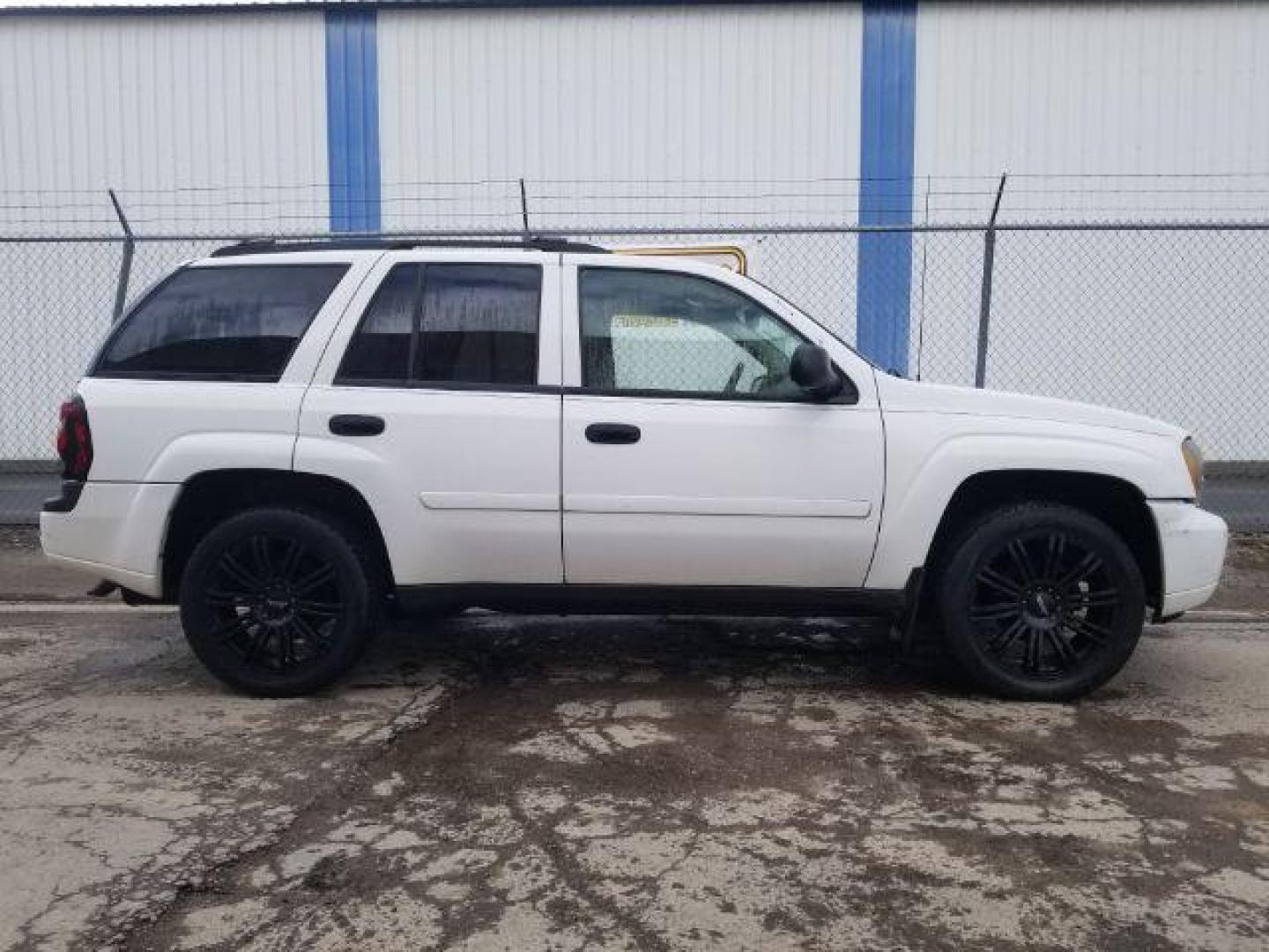 2006 Chevrolet TrailBlazer LS (1GNDT13S062) with an Vortec 4.2L I-6 DOHC engine, located at 1821 N Montana Ave., Helena, MT, 59601, (406) 422-1031, 0.000000, 0.000000 - Photo#3