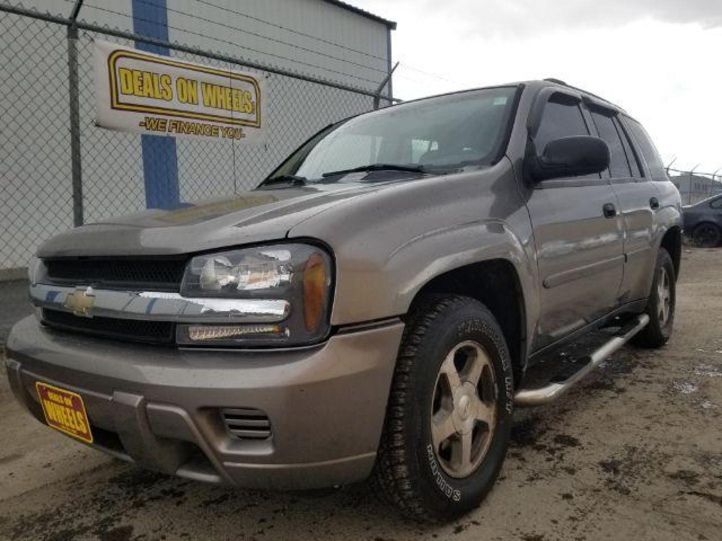 2006 Chevrolet TrailBlazer LS (1GNDT13S962) with an Vortec 4.2L I-6 DOHC engine, located at 1800 West Broadway, Missoula, 59808, (406) 543-1986, 46.881348, -114.023628 - Photo#0