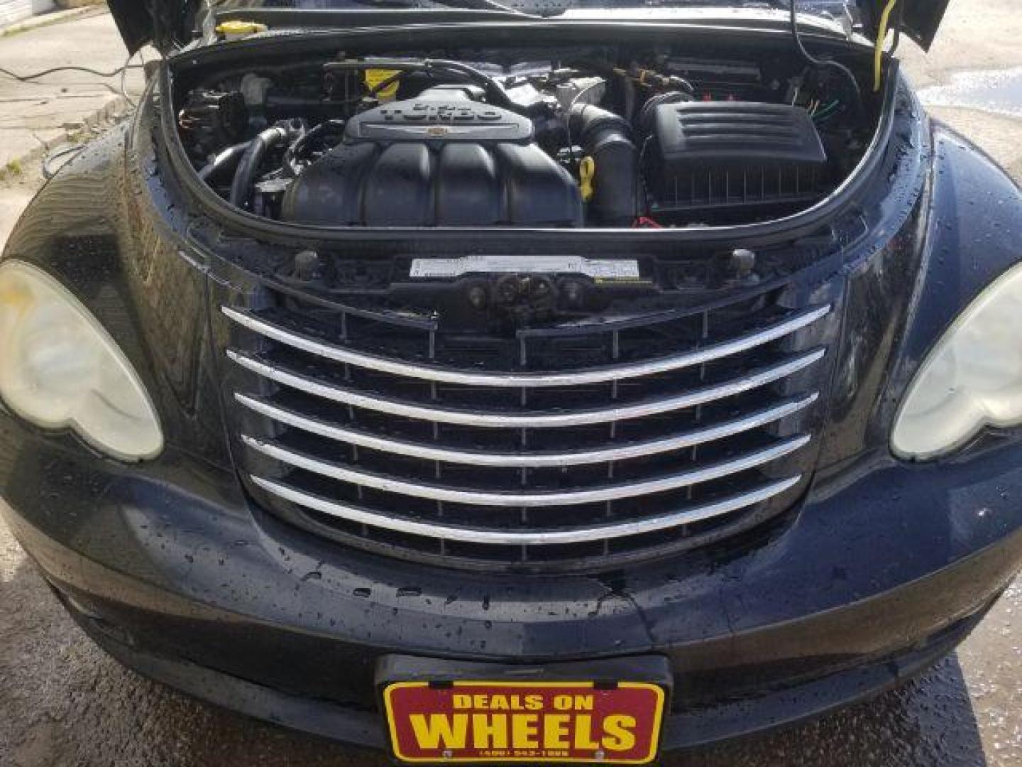 2006 Chrysler PT Cruiser Limited (3A8FY68846T) with an 2.4L I-4 DOHC engine, located at 1821 N Montana Ave., Helena, MT, 59601, (406) 422-1031, 0.000000, 0.000000 - Photo#13