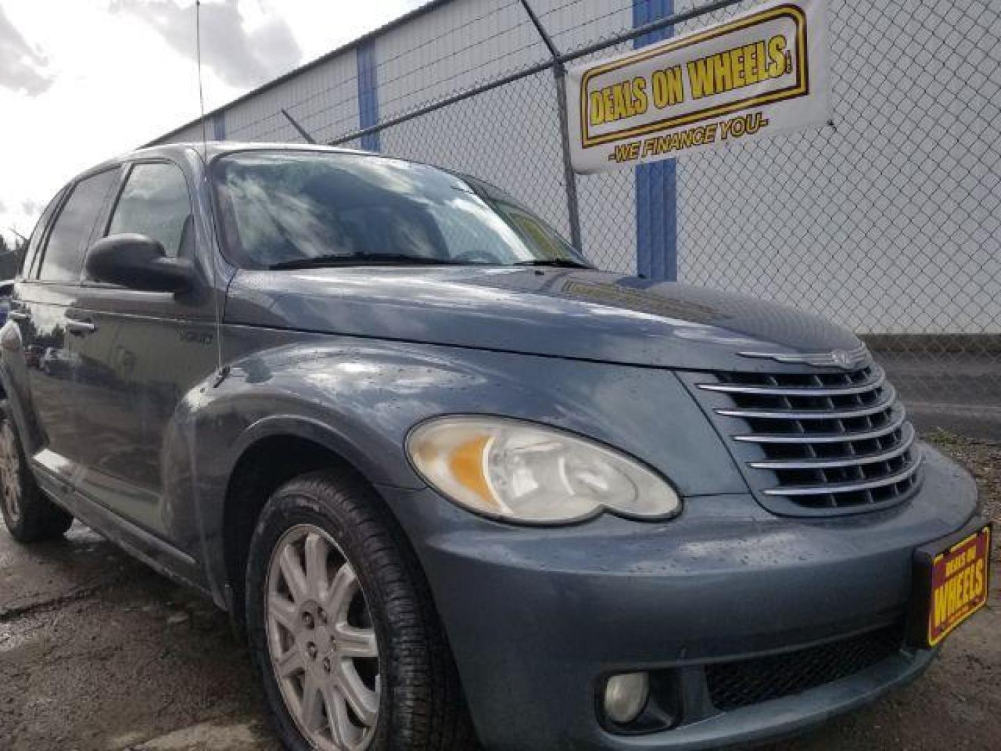 2006 Chrysler PT Cruiser Limited Edition (3A8FY68B06T) with an 2.4L L4 DOHC 16V engine, located at 1800 West Broadway, Missoula, 59808, (406) 543-1986, 46.881348, -114.023628 - Photo#2