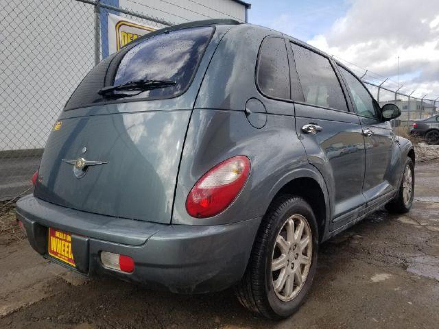 2006 Chrysler PT Cruiser Limited Edition (3A8FY68B06T) with an 2.4L L4 DOHC 16V engine, located at 1800 West Broadway, Missoula, 59808, (406) 543-1986, 46.881348, -114.023628 - Photo#4