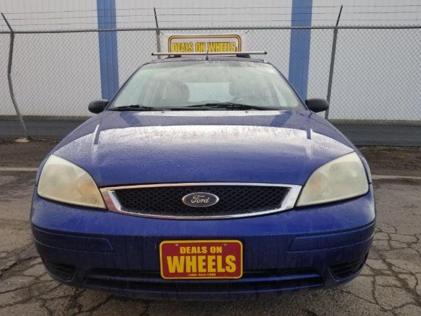 2006 Ford Focus Wagon ZXW SE (1FAFP36N16W) with an 2.0L L4 DOHC 16V engine, located at 1821 N Montana Ave., Helena, MT, 59601, (406) 422-1031, 0.000000, 0.000000 - Photo#1
