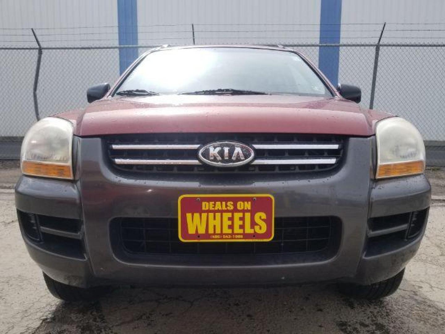 2006 Kia Sportage LX 2WD (KNDJF724267) with an 2.0L L4 DOHC 16V engine, located at 601 E. Idaho St., Kalispell, MT, 59901, 0.000000, 0.000000 - Photo#1