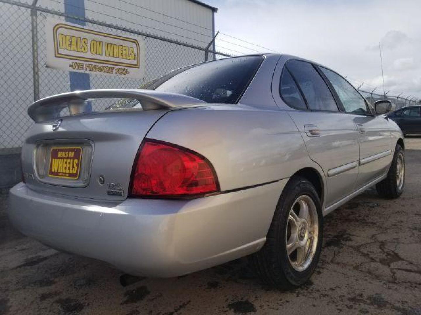 2006 Nissan Sentra 1.8 (3N1CB51D96L) with an 1.8L L4 DOHC 16V engine, located at 1821 N Montana Ave., Helena, MT, 59601, (406) 422-1031, 0.000000, 0.000000 - Photo#4