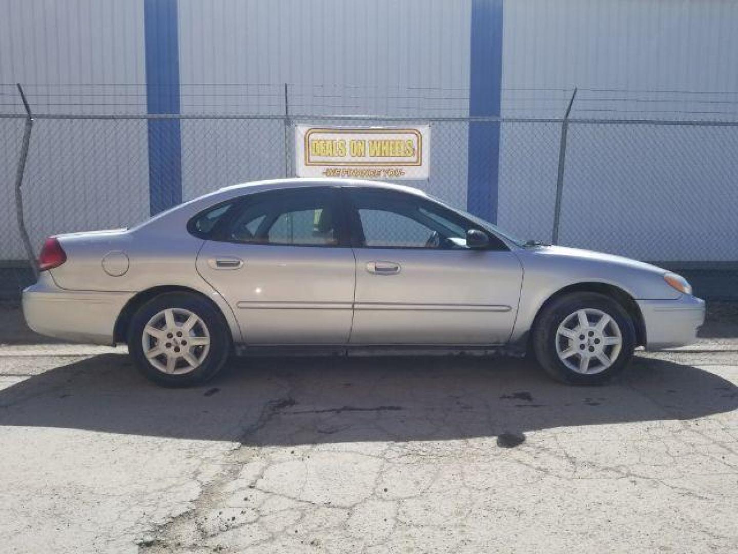 2007 Ford Taurus SE (1FAFP53U67A) with an Vulcan 3L V-6 regular unleaded engine, located at 1800 West Broadway, Missoula, 59808, (406) 543-1986, 46.881348, -114.023628 - Photo#3