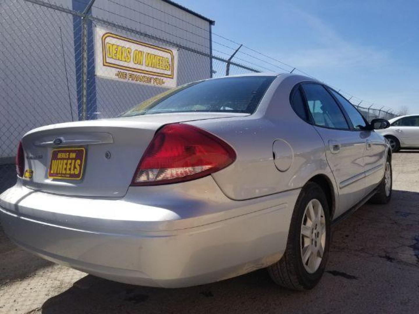 2007 Ford Taurus SE (1FAFP53U67A) with an Vulcan 3L V-6 regular unleaded engine, located at 1800 West Broadway, Missoula, 59808, (406) 543-1986, 46.881348, -114.023628 - Photo#4