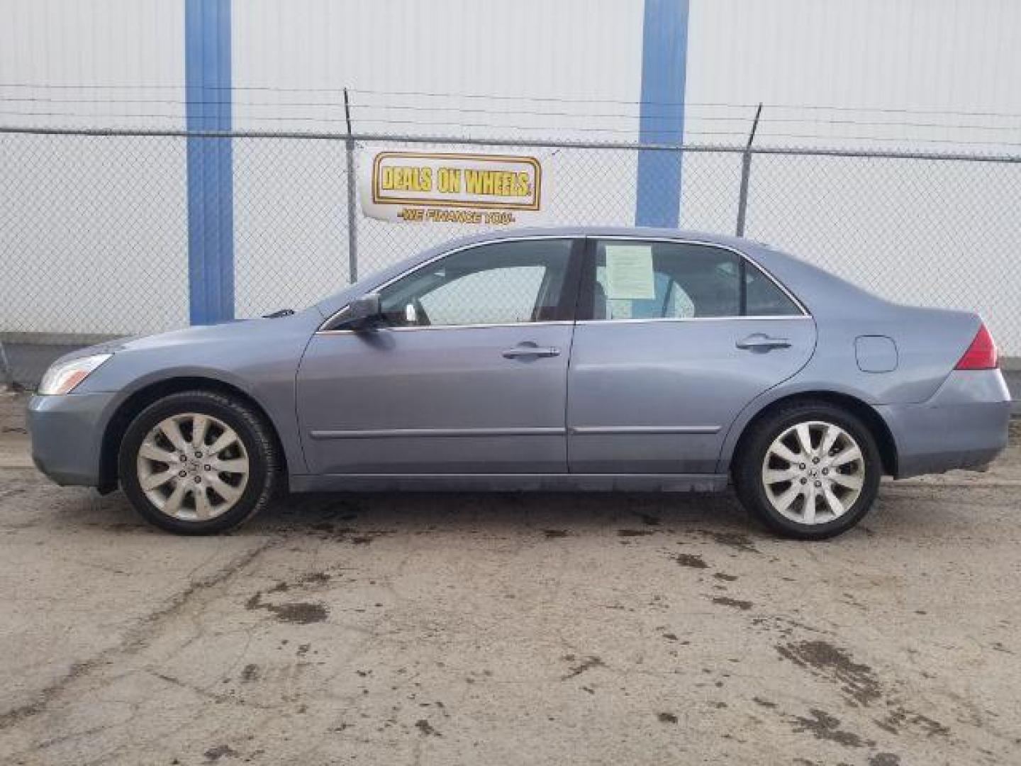 2007 Honda Accord 3.0 EX (1HGCM66537A) with an 3L V-6 i-VTEC variable valve control engine, located at 1800 West Broadway, Missoula, 59808, (406) 543-1986, 46.881348, -114.023628 - Photo#5