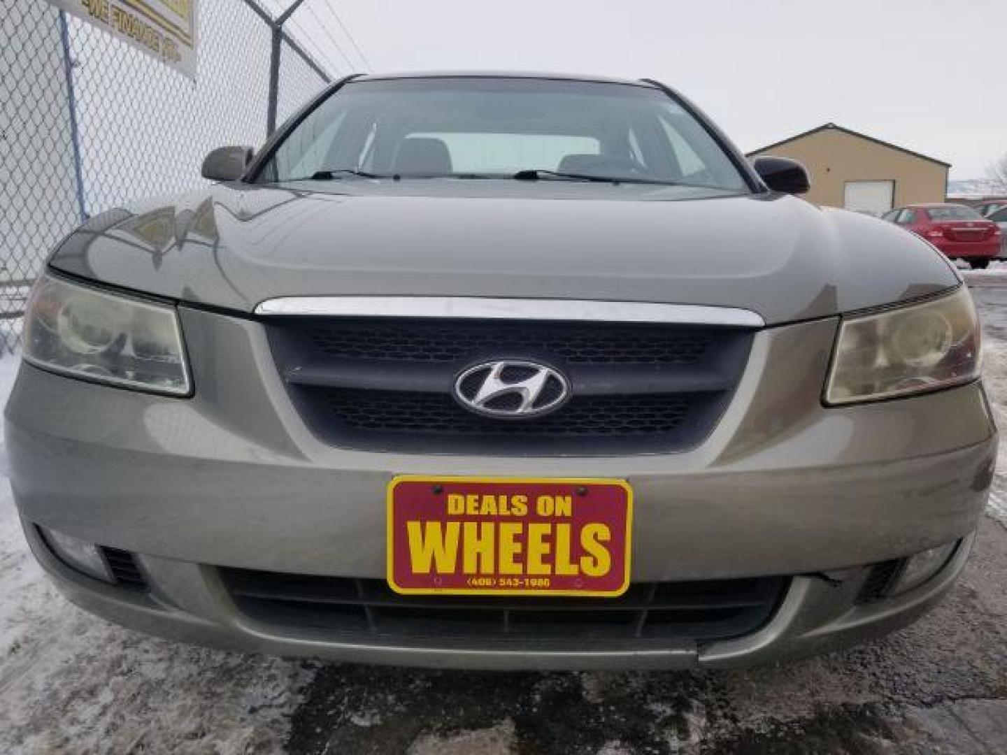 2007 Hyundai Sonata SE XM (5NPEU46F07H) with an 3.3L V6 DOHC 24V engine, 5-Speed Automatic transmission, located at 1821 N Montana Ave., Helena, MT, 59601, (406) 422-1031, 0.000000, 0.000000 - Photo#1