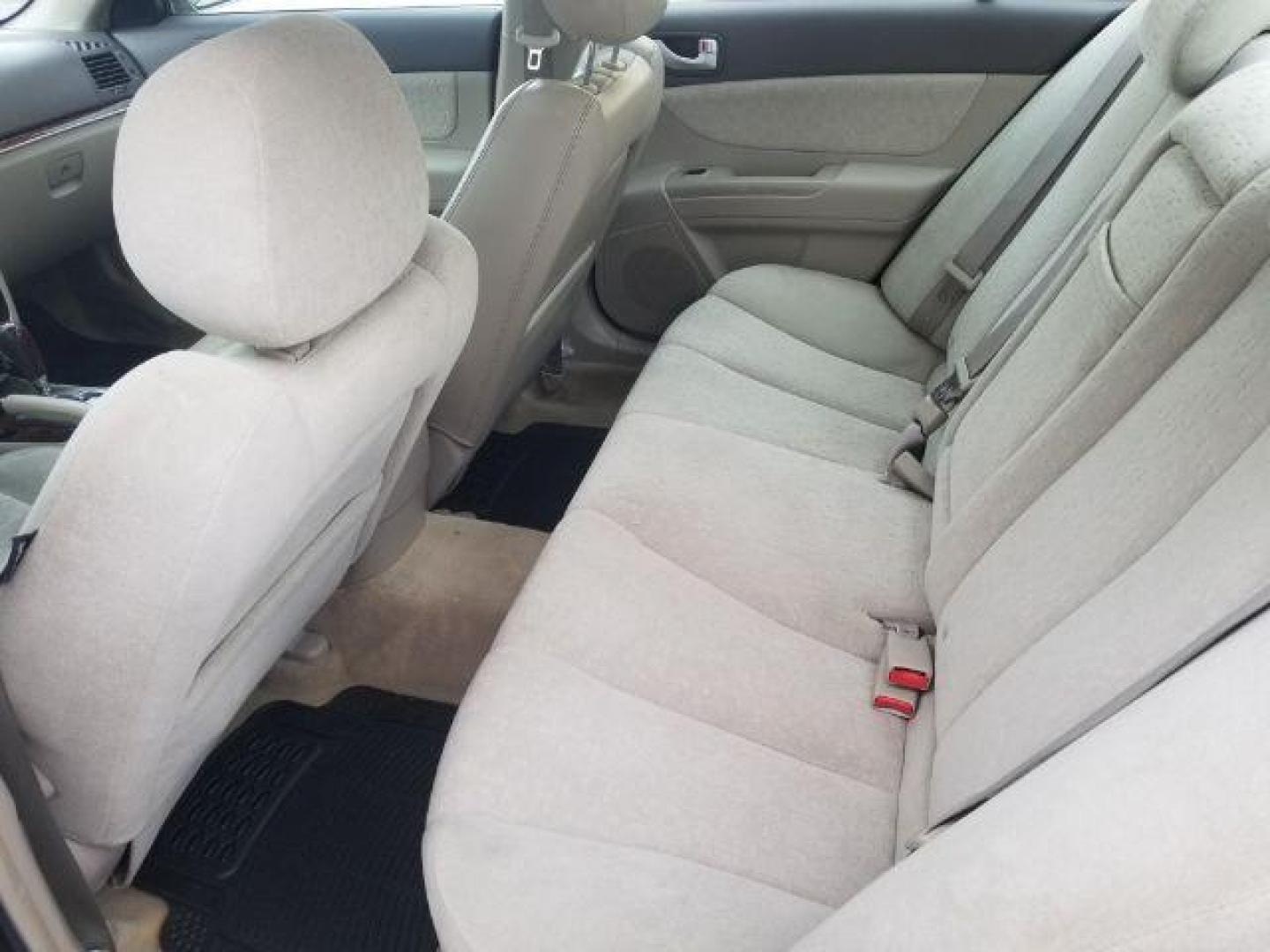 2007 Hyundai Sonata SE XM (5NPEU46F07H) with an 3.3L V6 DOHC 24V engine, 5-Speed Automatic transmission, located at 1821 N Montana Ave., Helena, MT, 59601, (406) 422-1031, 0.000000, 0.000000 - Photo#8