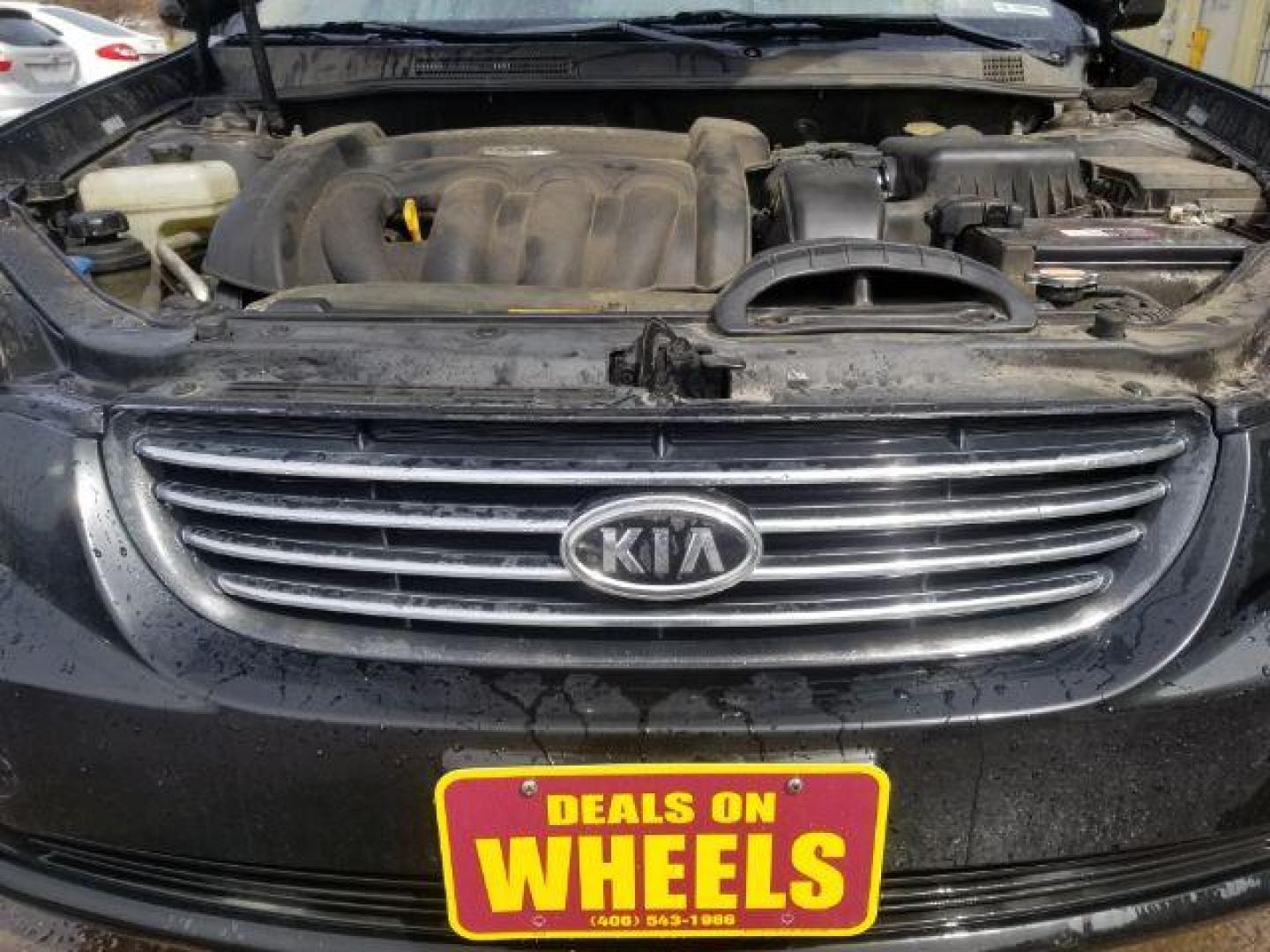 2007 Kia Optima LX (KNAGE123X75) with an 2.4L L4 DOHC 16V engine, 4-Speed Automatic transmission, located at 601 E. Idaho St., Kalispell, MT, 59901, 0.000000, 0.000000 - Photo#13