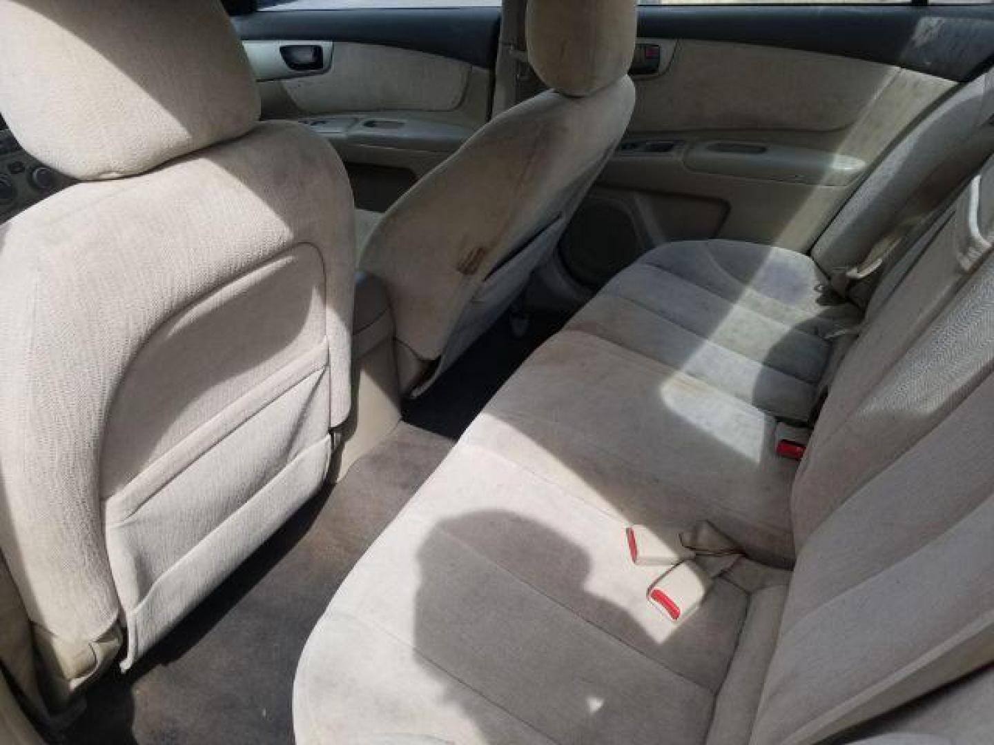 2007 Kia Optima LX (KNAGE123X75) with an 2.4L L4 DOHC 16V engine, 4-Speed Automatic transmission, located at 601 E. Idaho St., Kalispell, MT, 59901, 0.000000, 0.000000 - Photo#8