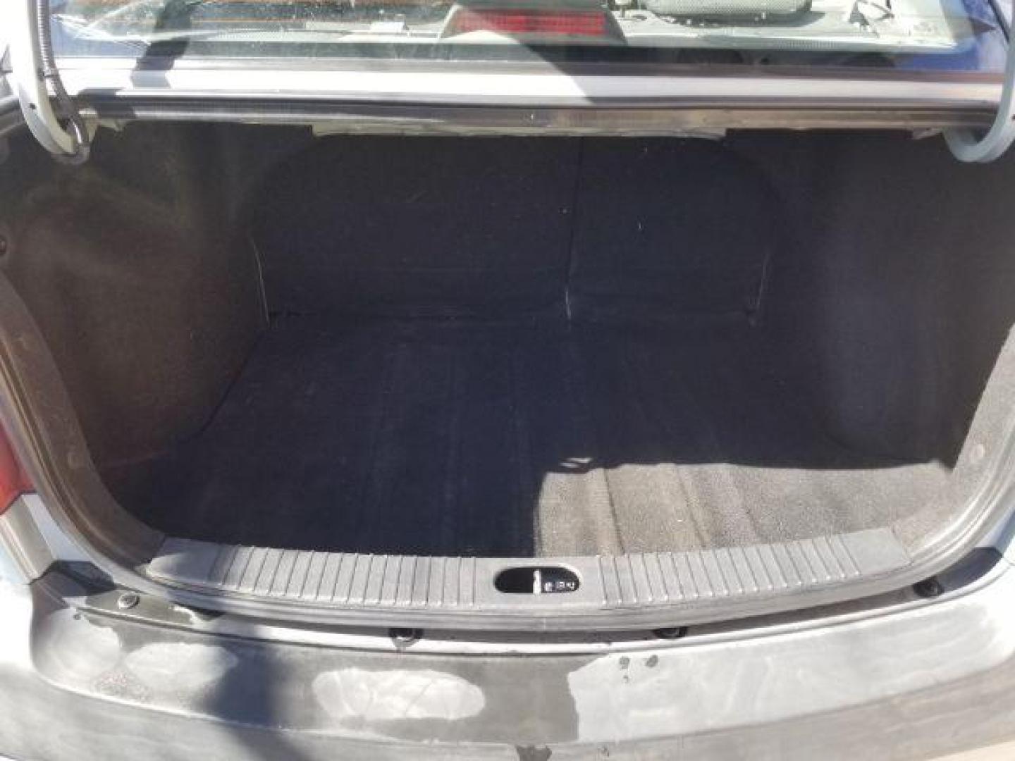 2007 Kia Rio LX (KNADE123976) with an 1.6L L4 DOHC 16V engine, located at 1800 West Broadway, Missoula, 59808, (406) 543-1986, 46.881348, -114.023628 - Photo#12