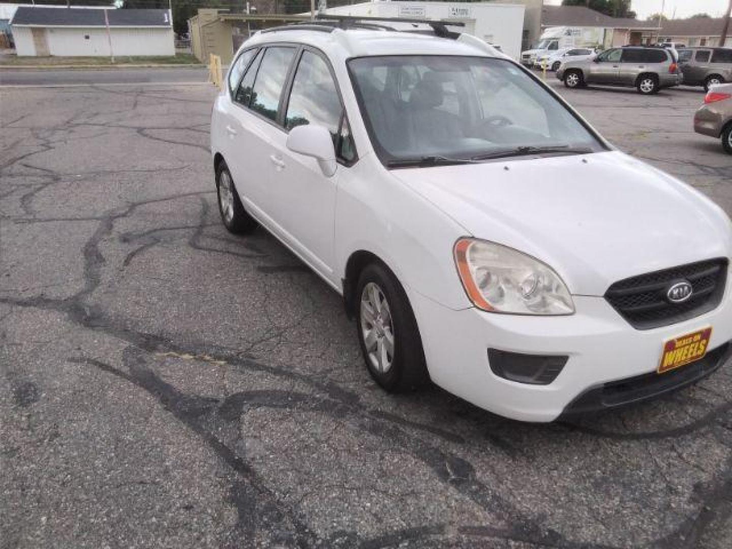 2007 Kia Rondo LX (KNAFG525177) with an 2.4L L4 DOHC 16V engine, 4-Speed Automatic transmission, located at 1800 West Broadway, Missoula, 59808, (406) 543-1986, 46.881348, -114.023628 - Photo#2