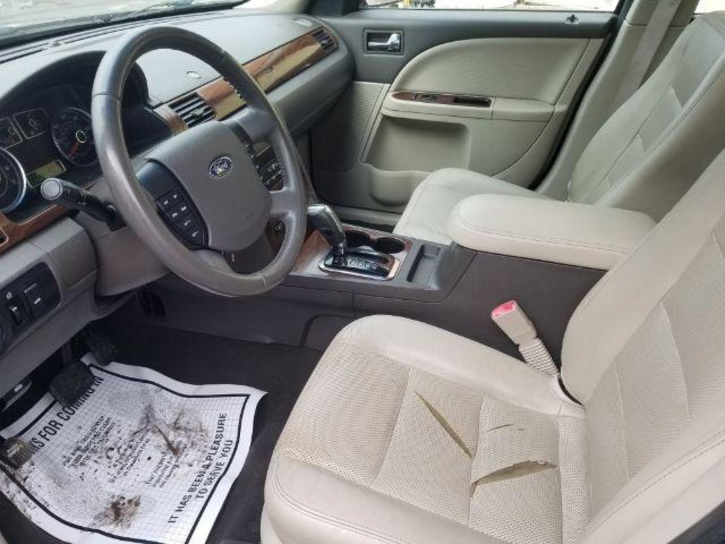 2008 Ford Taurus SEL (1FAHP24W28G) with an Duratec 3.5L V-6 DOHC engine, located at 601 E. Idaho St., Kalispell, MT, 59901, 0.000000, 0.000000 - Photo#7