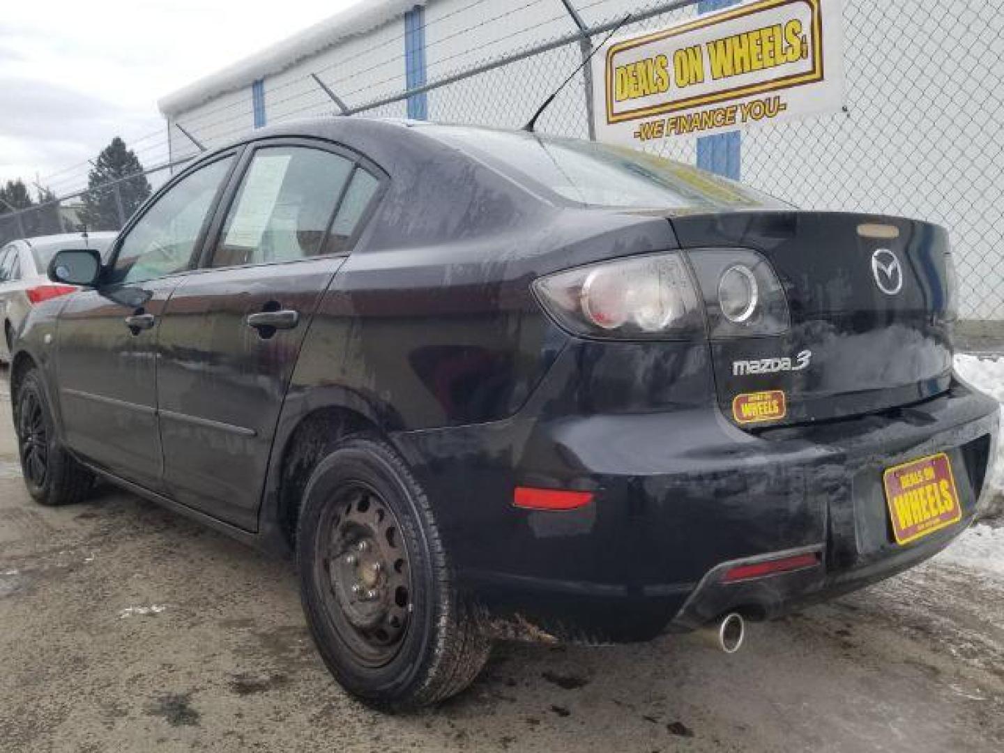 2008 Mazda MAZDA3 i Sport 4-Door (JM1BK12F781) with an 2.0L L4 DOHC 16V engine, located at 1821 N Montana Ave., Helena, MT, 59601, (406) 422-1031, 0.000000, 0.000000 - Photo#5