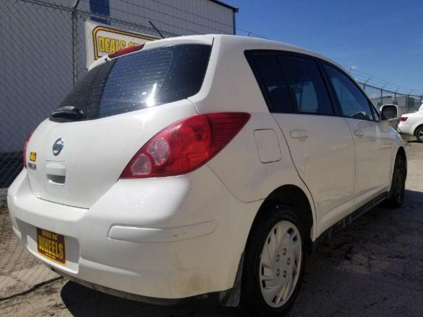 2008 Fresh Powder Nissan Versa 1.8 S (3N1BC13E48L) with an 1.8L L4 DOHC 16V engine, located at 1821 N Montana Ave., Helena, MT, 59601, (406) 422-1031, 0.000000, 0.000000 - Photo#4