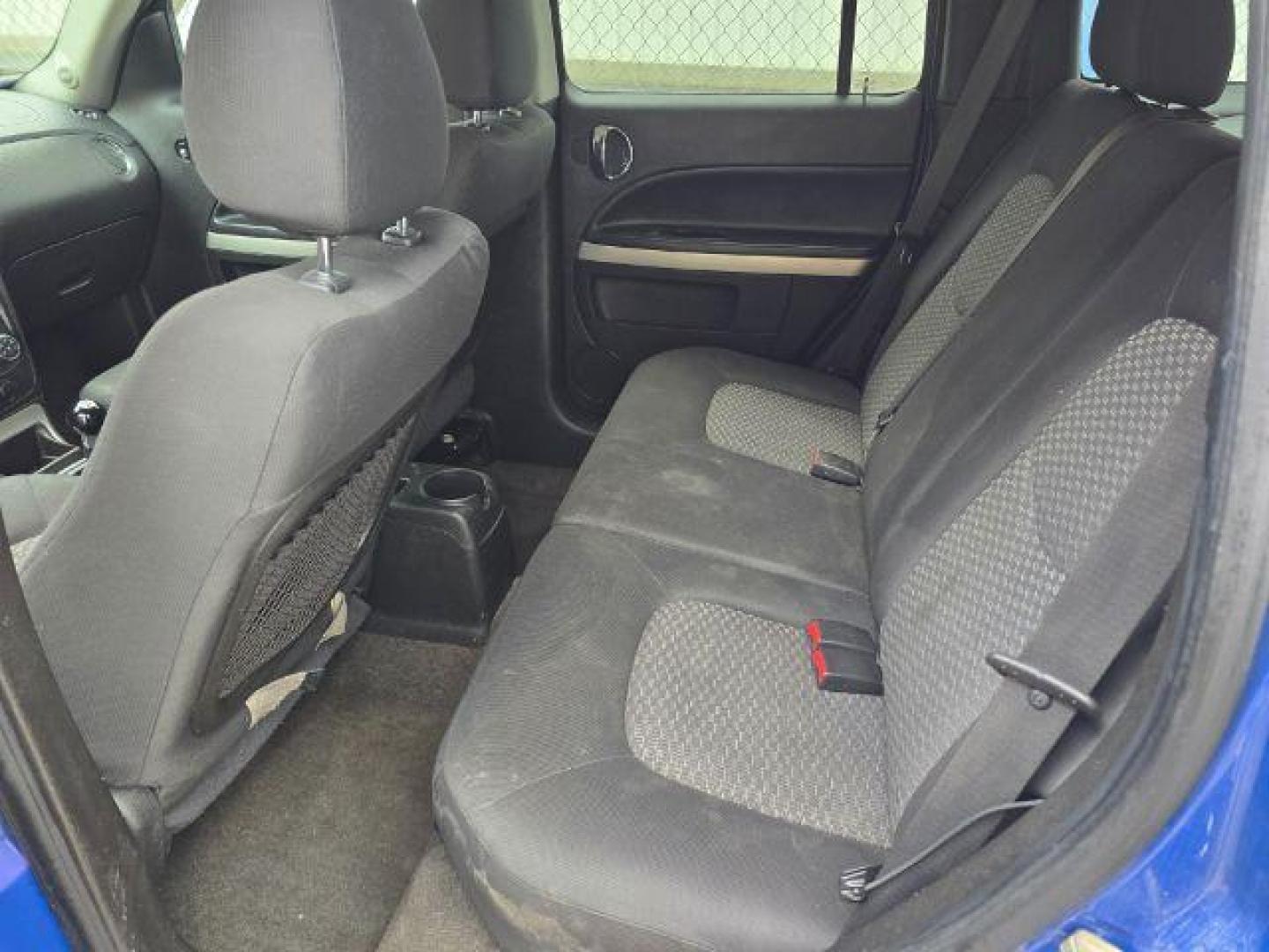 2009 Chevrolet HHR LS (3GNCA33B99S) with an 2.2L L4 DOHC 16V engine, 5-Speed Manual transmission, located at 1800 West Broadway, Missoula, 59808, (406) 543-1986, 46.881348, -114.023628 - Photo#6