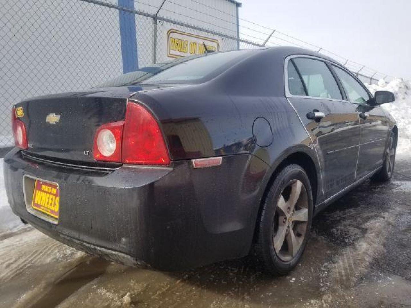 2009 Chevrolet Malibu LT1 (1G1ZJ57B79F) with an 2.4L L4 DOHC 16V engine, 6-Speed Automatic transmission, located at 1821 N Montana Ave., Helena, MT, 59601, (406) 422-1031, 0.000000, 0.000000 - Photo#4