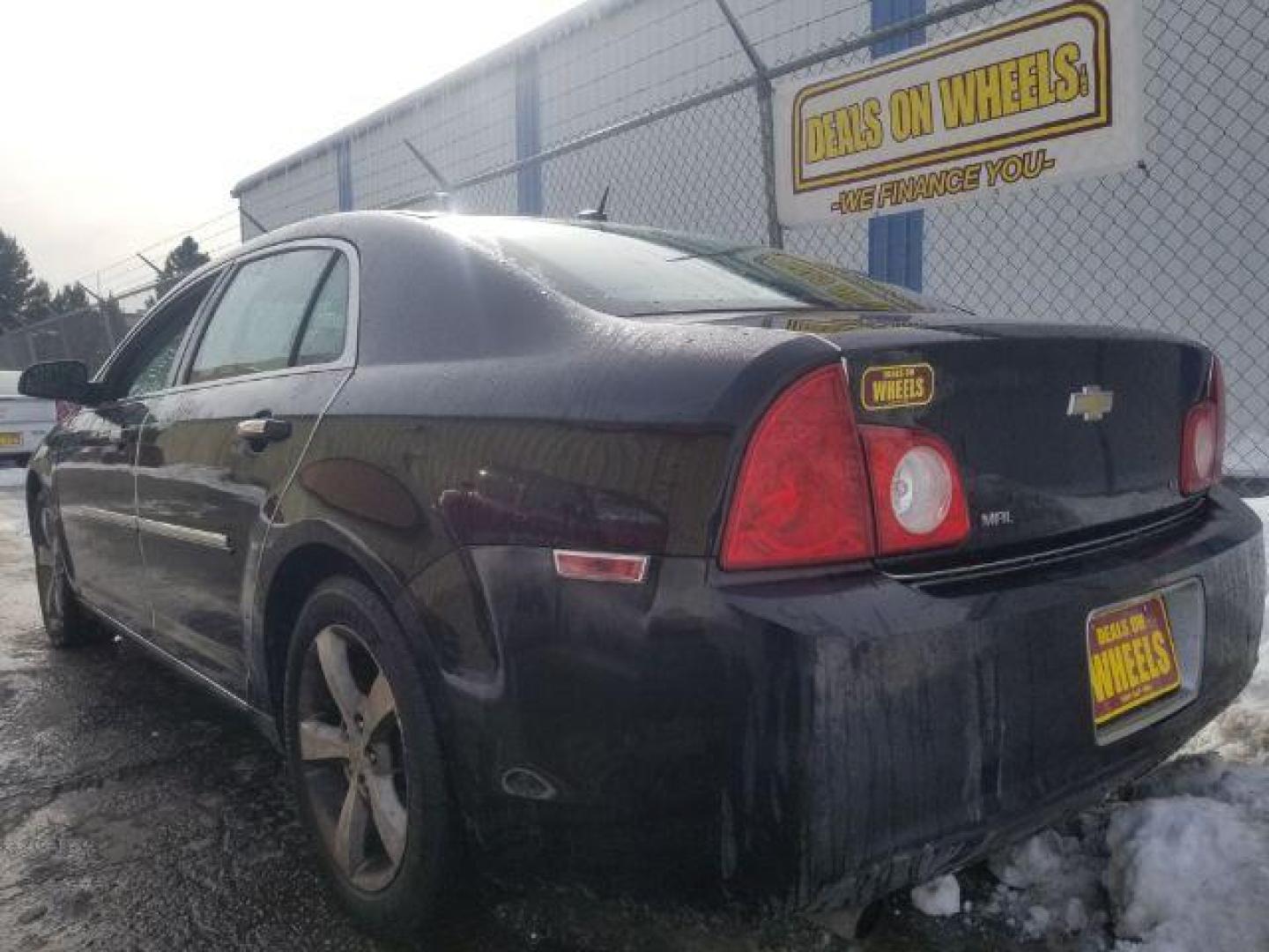 2009 Chevrolet Malibu LT1 (1G1ZJ57B79F) with an 2.4L L4 DOHC 16V engine, 6-Speed Automatic transmission, located at 1821 N Montana Ave., Helena, MT, 59601, (406) 422-1031, 0.000000, 0.000000 - Photo#5