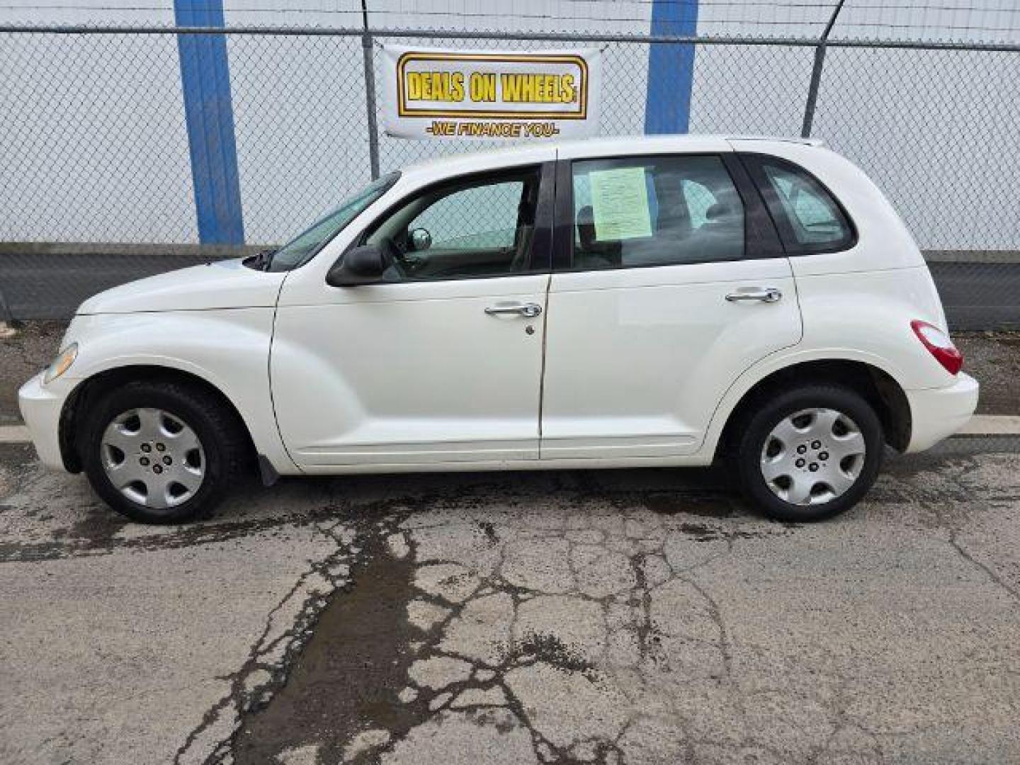 2009 Chrysler PT Cruiser Base (3A8FY48969T) with an 2.4L L4 DOHC 16V engine, located at 1800 West Broadway, Missoula, 59808, (406) 543-1986, 46.881348, -114.023628 - Photo#0