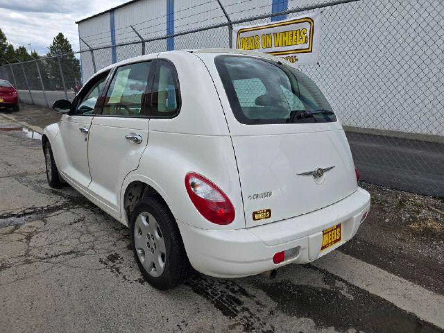 2009 Chrysler PT Cruiser Base (3A8FY48969T) with an 2.4L L4 DOHC 16V engine, located at 1800 West Broadway, Missoula, 59808, (406) 543-1986, 46.881348, -114.023628 - Photo#2