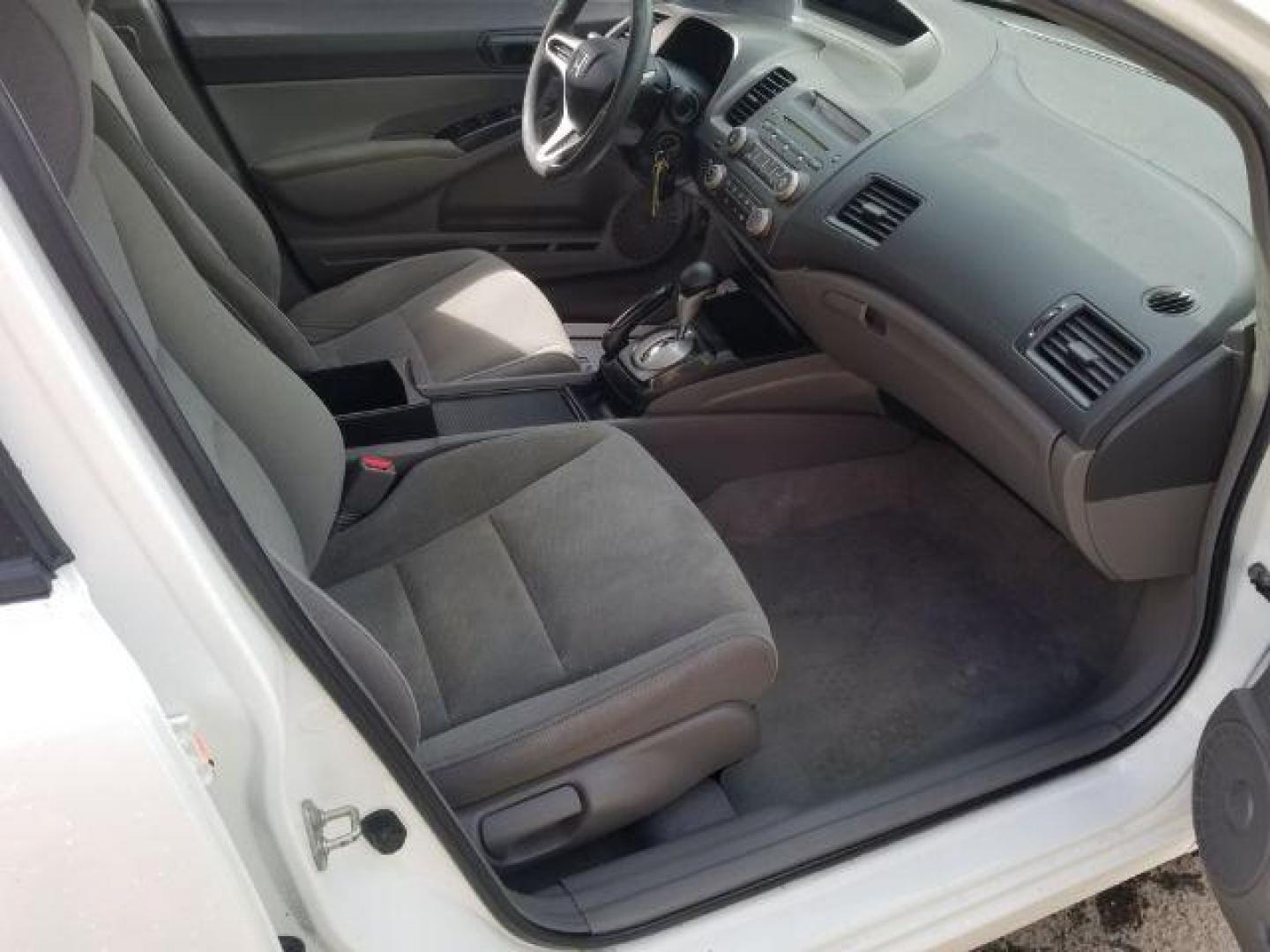 2009 Honda Civic VP (2HGFA16379H) with an 1.8L I-4 i-VTEC variable valve control engine, located at 4801 10th Ave S,, Great Falls, MT, 59405, 0.000000, 0.000000 - Photo#10