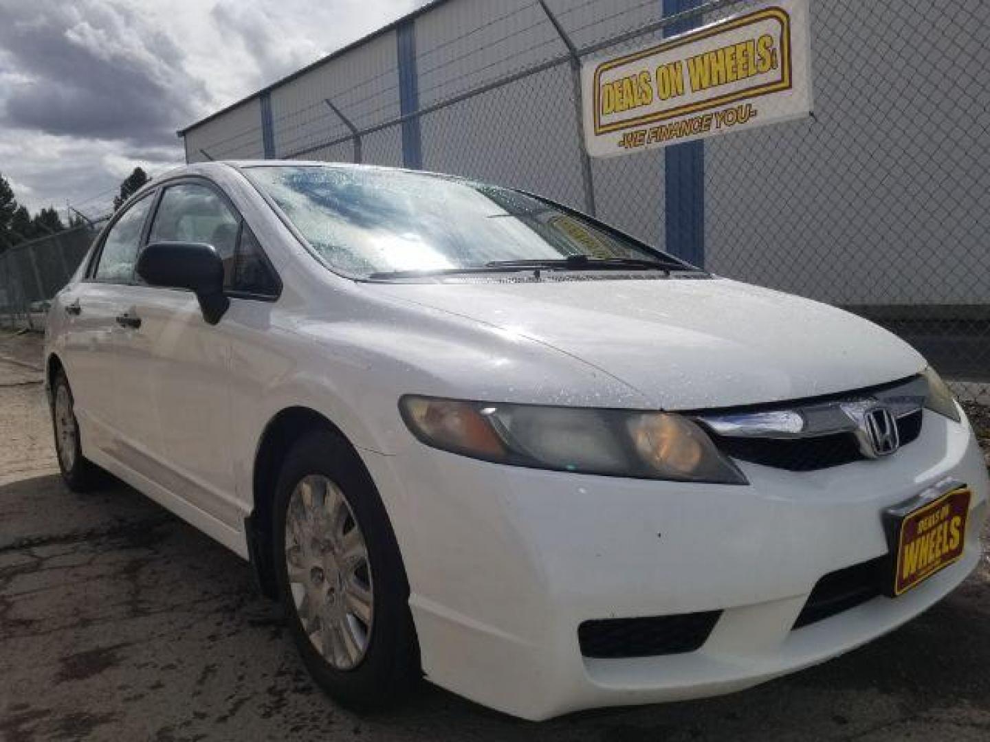 2009 Honda Civic VP (2HGFA16379H) with an 1.8L I-4 i-VTEC variable valve control engine, located at 4801 10th Ave S,, Great Falls, MT, 59405, 0.000000, 0.000000 - Photo#2