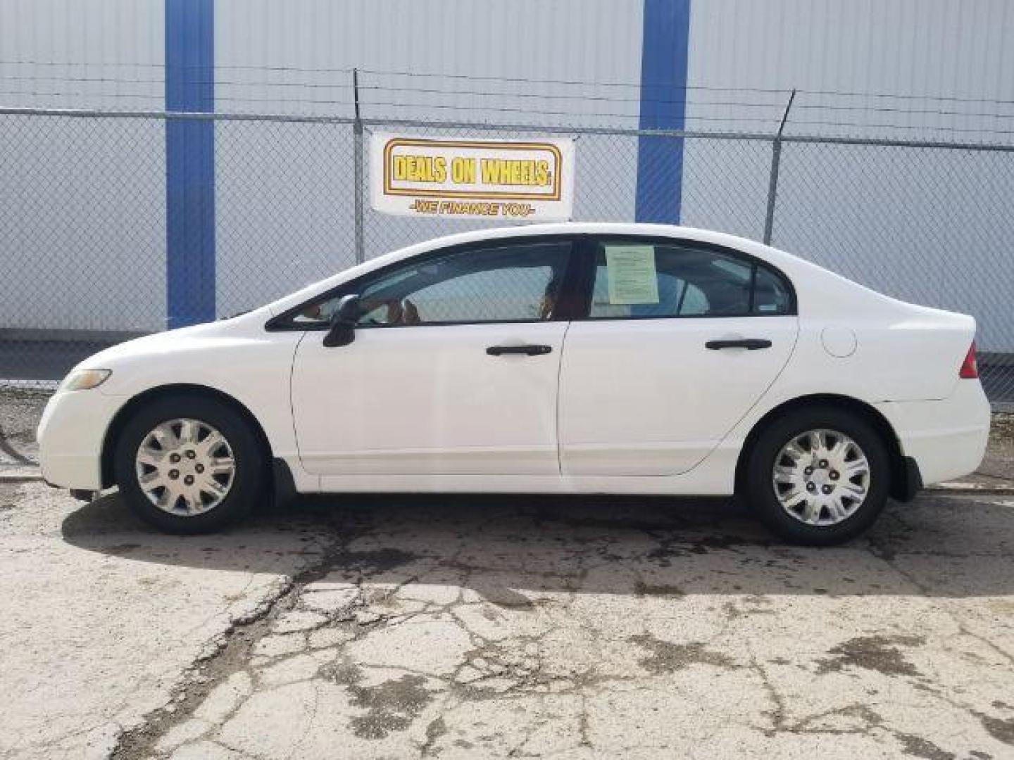 2009 Honda Civic VP (2HGFA16379H) with an 1.8L I-4 i-VTEC variable valve control engine, located at 4801 10th Ave S,, Great Falls, MT, 59405, 0.000000, 0.000000 - Photo#6