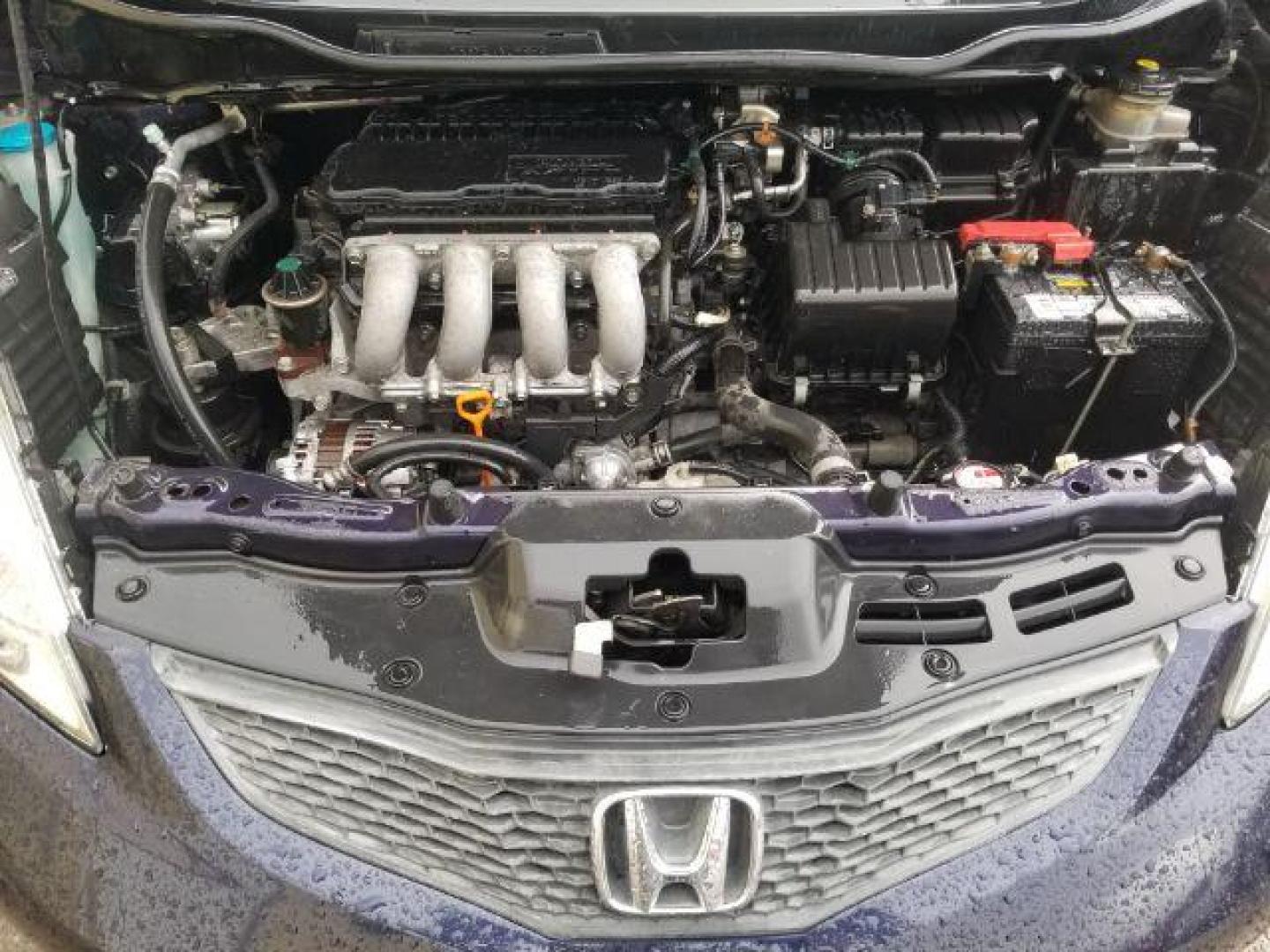 2009 Honda Fit Sport (JHMGE88439S) with an 1.5L I-4 i-VTEC variable valve control engine, located at 601 E. Idaho St., Kalispell, MT, 59901, 0.000000, 0.000000 - Photo#13