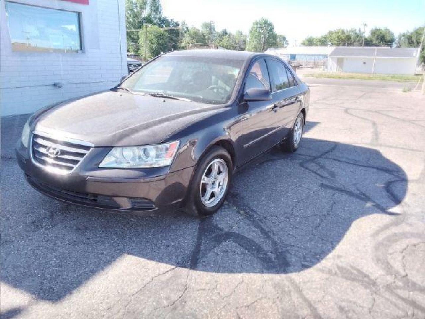 2009 Hyundai Sonata GLS (5NPET46C59H) with an 2.4L L4 DOHC 16V engine, located at 1800 West Broadway, Missoula, 59808, (406) 543-1986, 46.881348, -114.023628 - Photo#0