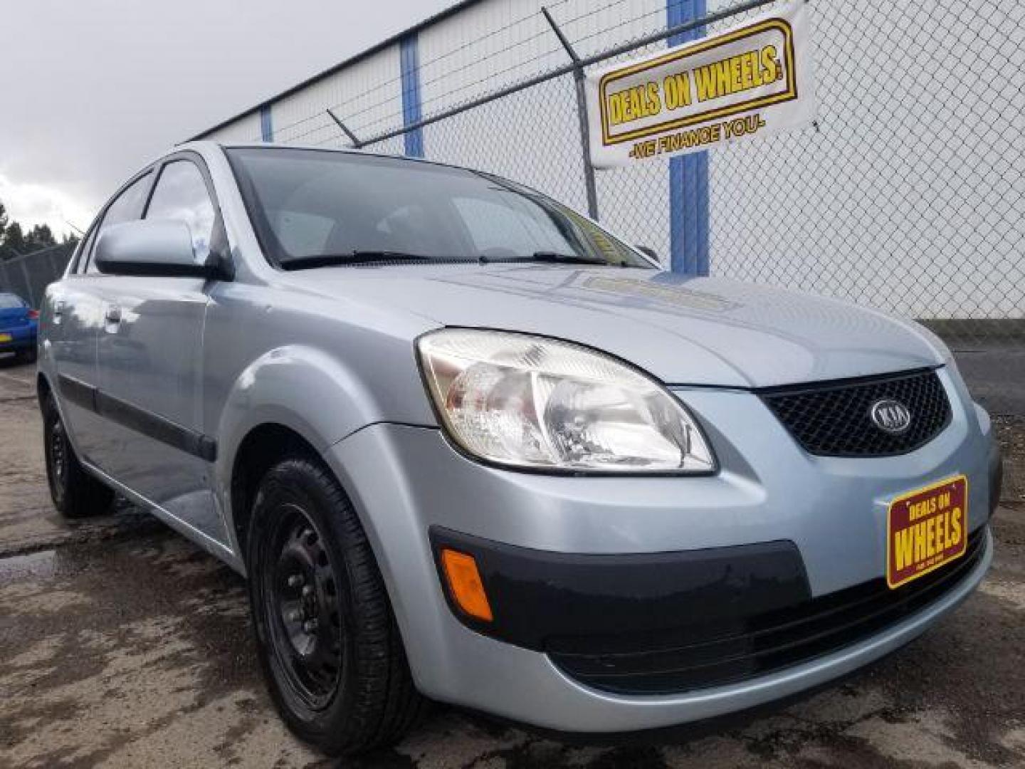 2009 Kia Rio Base (KNADE223296) with an 1.6L L4 DOHC 16V engine, Automatic transmission, located at 1800 West Broadway, Missoula, 59808, (406) 543-1986, 46.881348, -114.023628 - Photo#2