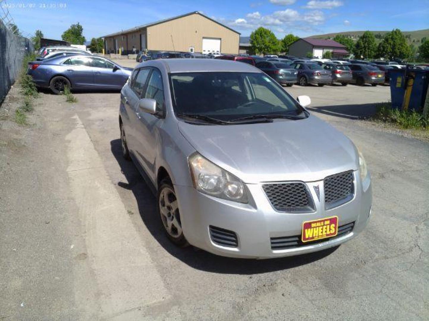 2009 Pontiac Vibe S (5Y2SL678X9Z) , located at 601 E. Idaho St., Kalispell, MT, 59901, 0.000000, 0.000000 - Photo#4