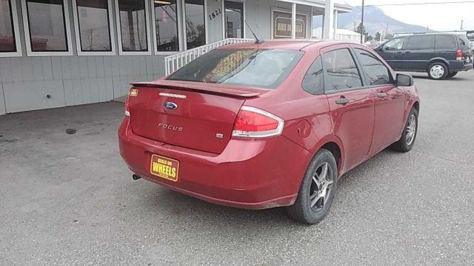 2010 Ford Focus SE Sedan (1FAHP3FN2AW) with an 2.0L L4 DOHC 16V engine, located at 1821 N Montana Ave., Helena, MT, 59601, (406) 422-1031, 0.000000, 0.000000 - Photo#4