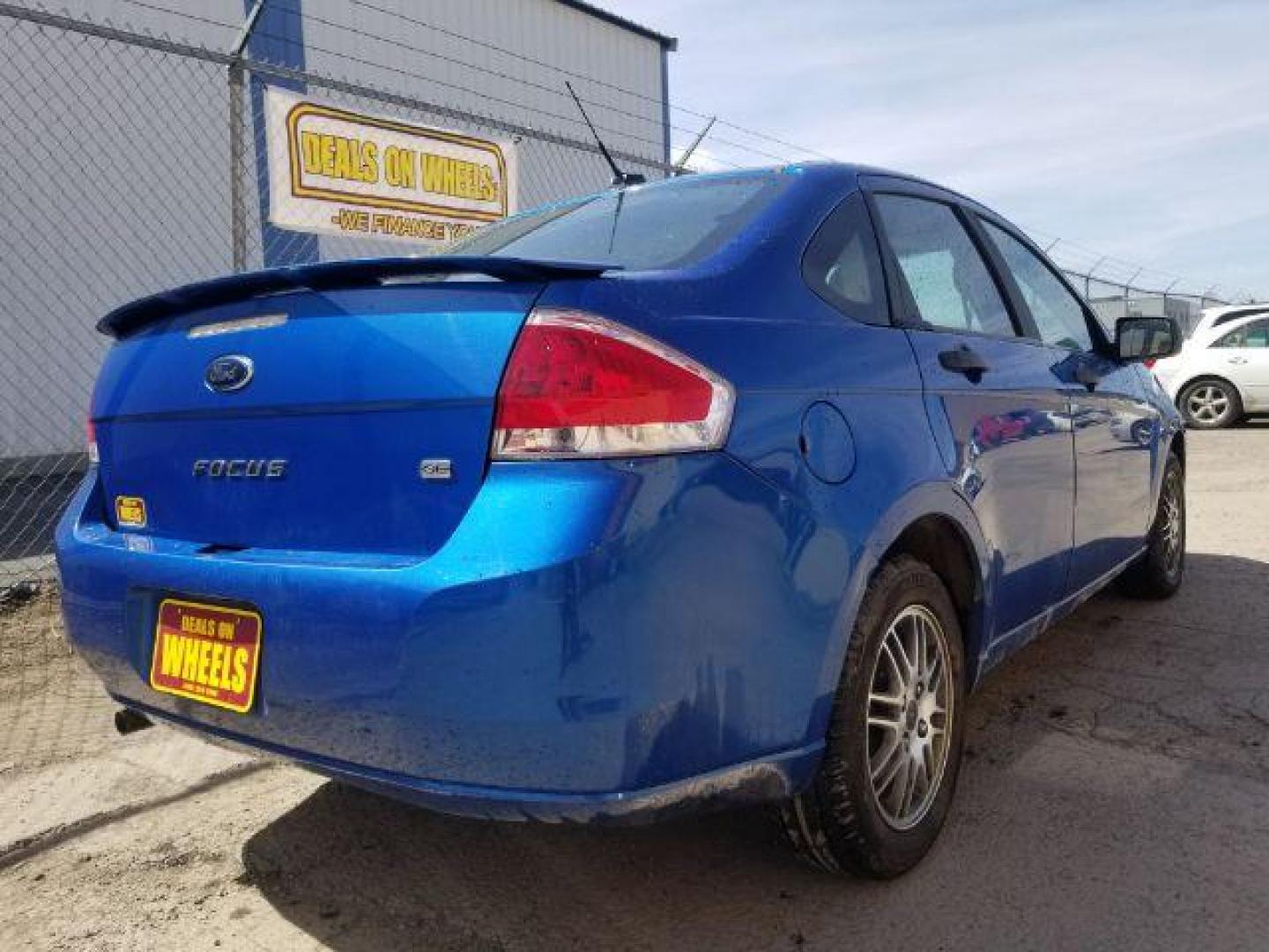2010 Ford Focus SE (1FAHP3FN5AW) with an Duratec 2L I-4 DOHC engine, located at 1800 West Broadway, Missoula, 59808, (406) 543-1986, 46.881348, -114.023628 - Photo#4