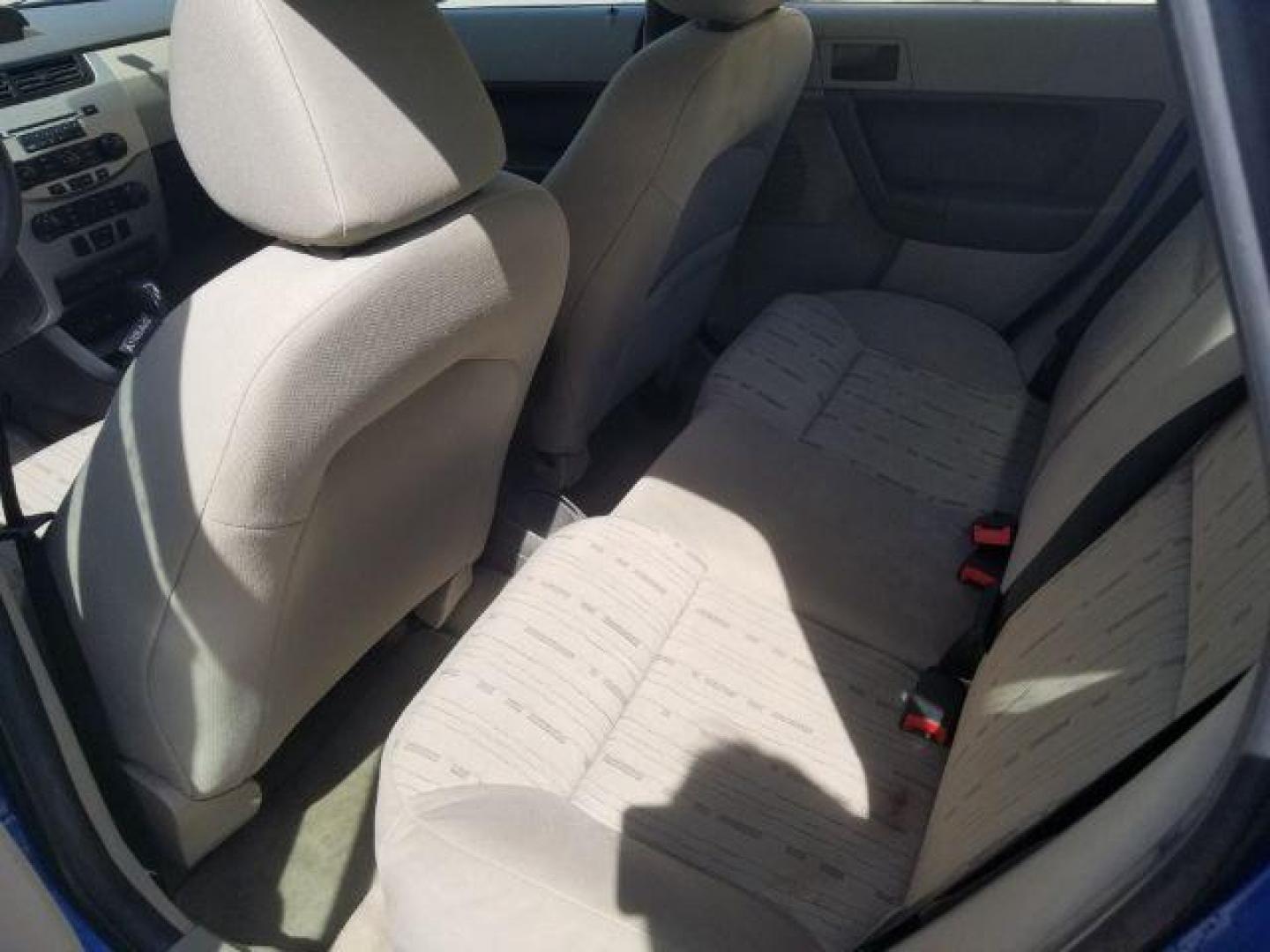 2010 Ford Focus SE (1FAHP3FN5AW) with an Duratec 2L I-4 DOHC engine, located at 1800 West Broadway, Missoula, 59808, (406) 543-1986, 46.881348, -114.023628 - Photo#8