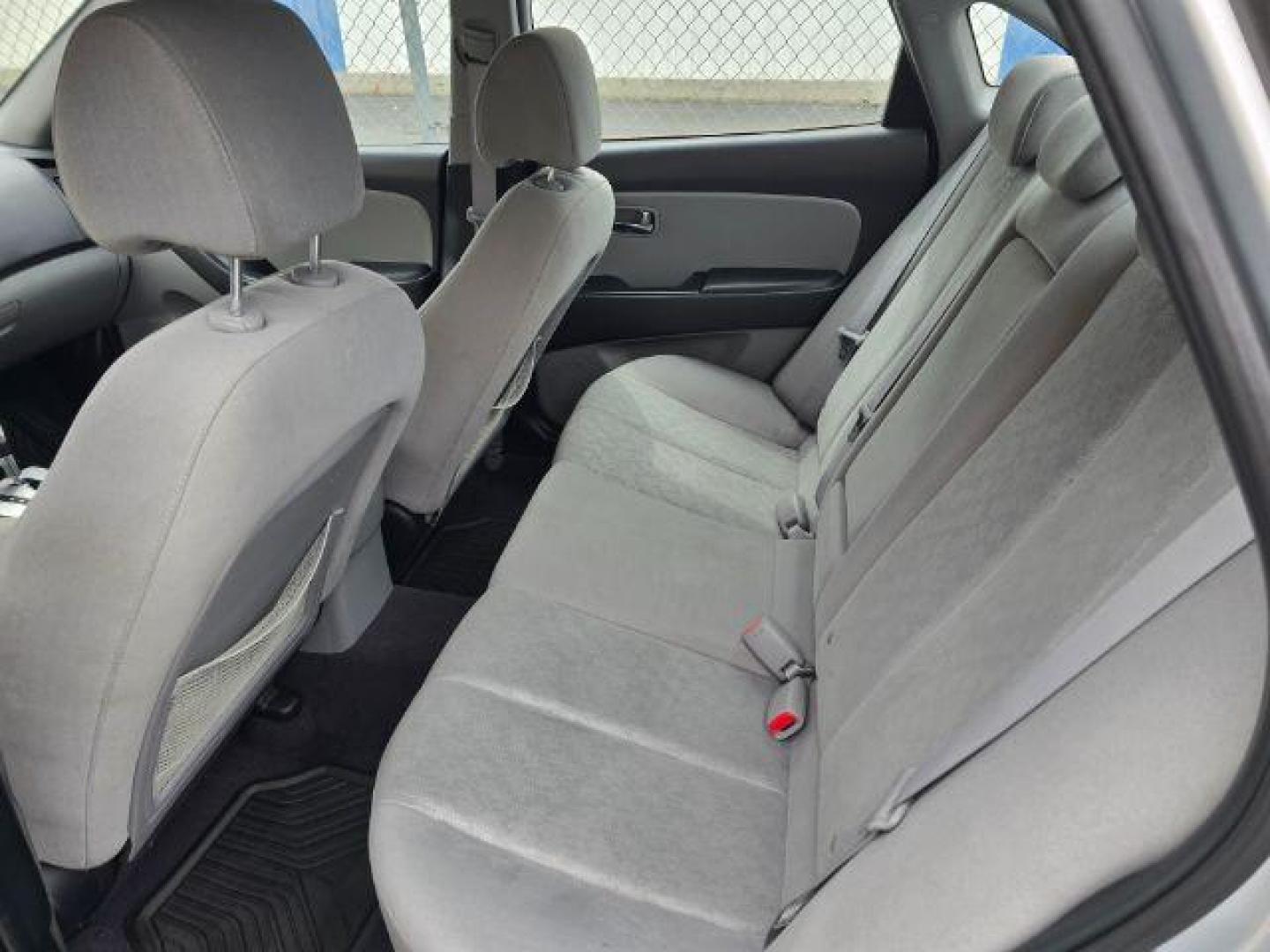 2010 Hyundai Elantra SE (KMHDU4ADXAU) with an 2L I-4 DOHC engine, located at 1800 West Broadway, Missoula, 59808, (406) 543-1986, 46.881348, -114.023628 - Photo#6