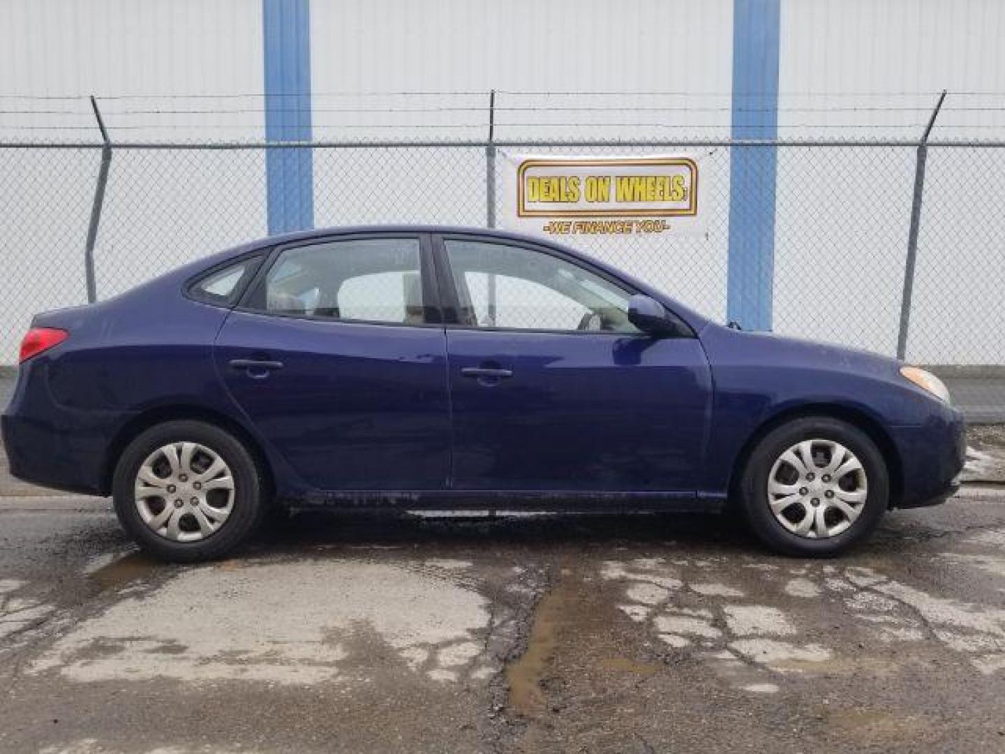 2010 Hyundai Elantra 4 Door Sedan (KMHDU4AD7AU) , located at 1821 N Montana Ave., Helena, MT, 59601, (406) 422-1031, 0.000000, 0.000000 - Photo#3