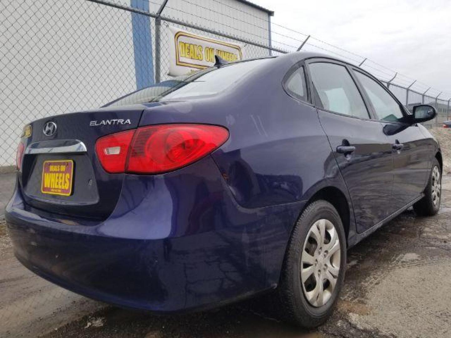 2010 Hyundai Elantra 4 Door Sedan (KMHDU4AD7AU) , located at 1821 N Montana Ave., Helena, MT, 59601, (406) 422-1031, 0.000000, 0.000000 - Photo#4