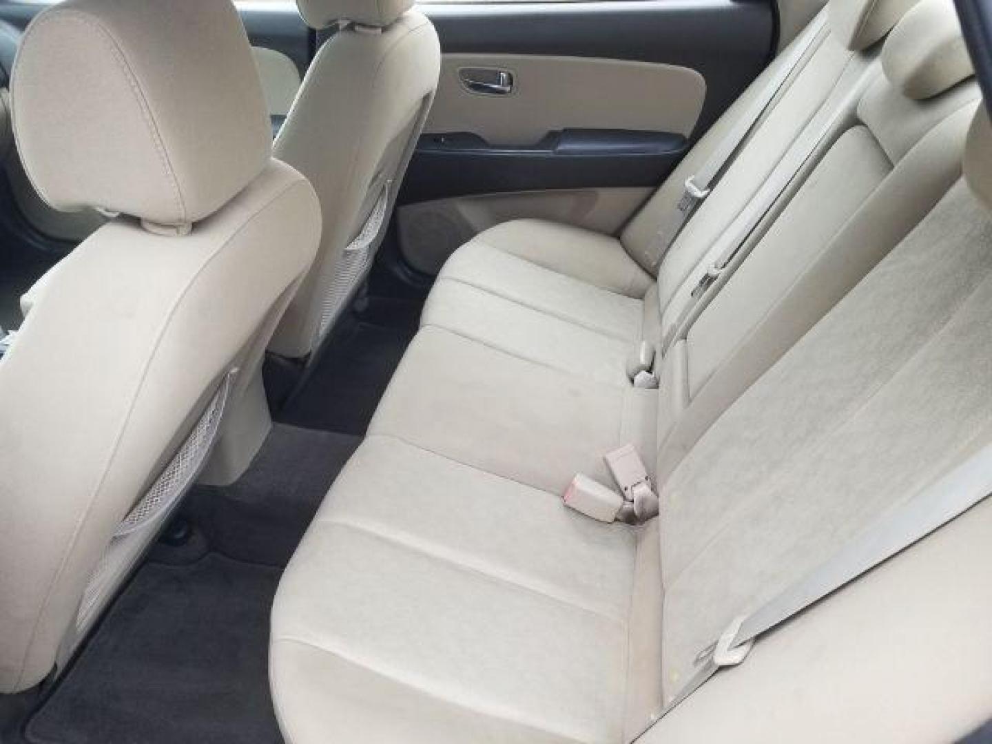 2010 Hyundai Elantra 4 Door Sedan (KMHDU4AD7AU) , located at 1821 N Montana Ave., Helena, MT, 59601, (406) 422-1031, 0.000000, 0.000000 - Photo#8