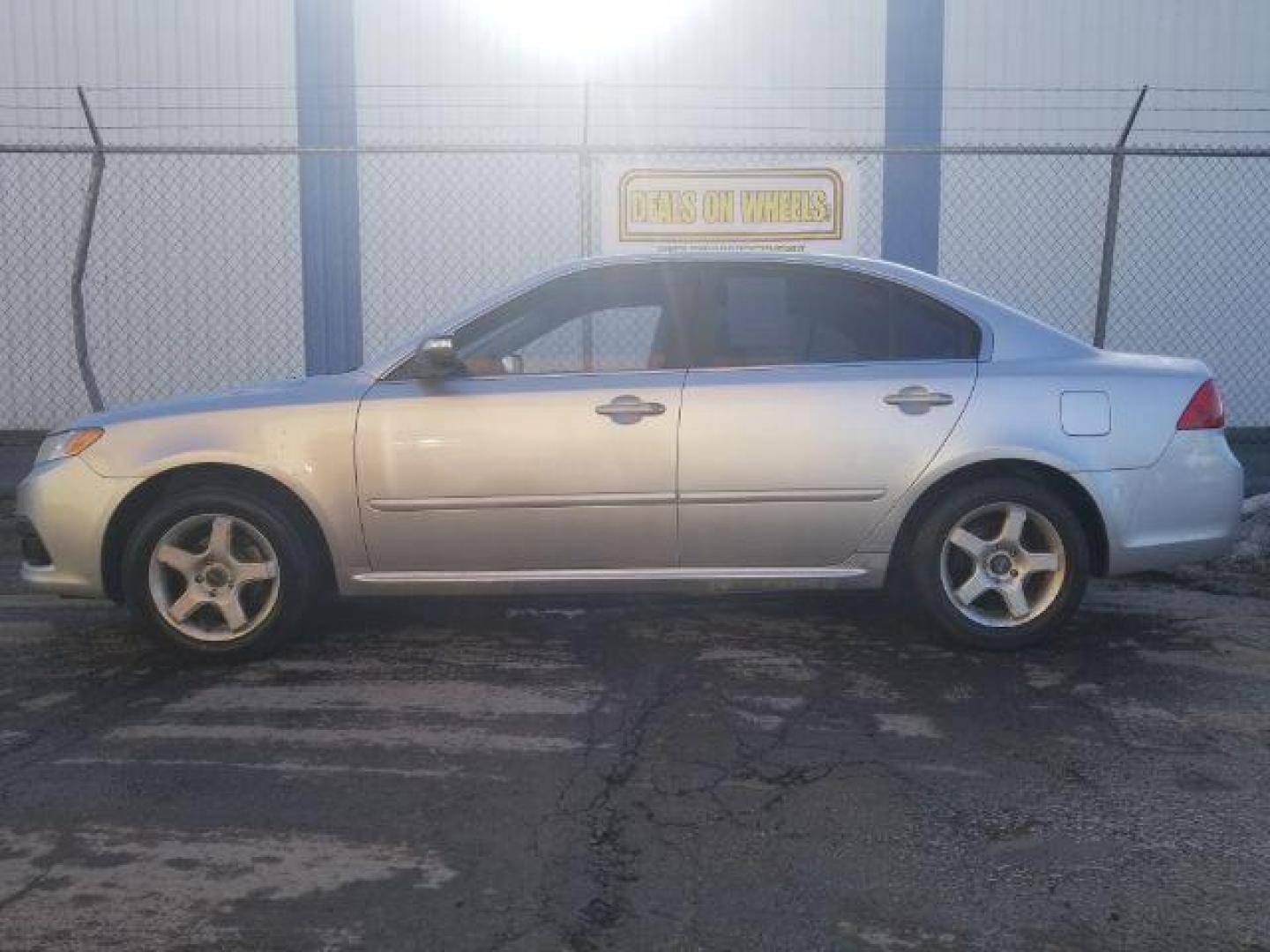 2010 Kia Optima LX (KNAGG4A80A5) with an 2.4L L4 DOHC 16V engine, 4-Speed Automatic transmission, located at 1821 N Montana Ave., Helena, MT, 59601, (406) 422-1031, 0.000000, 0.000000 - Photo#6