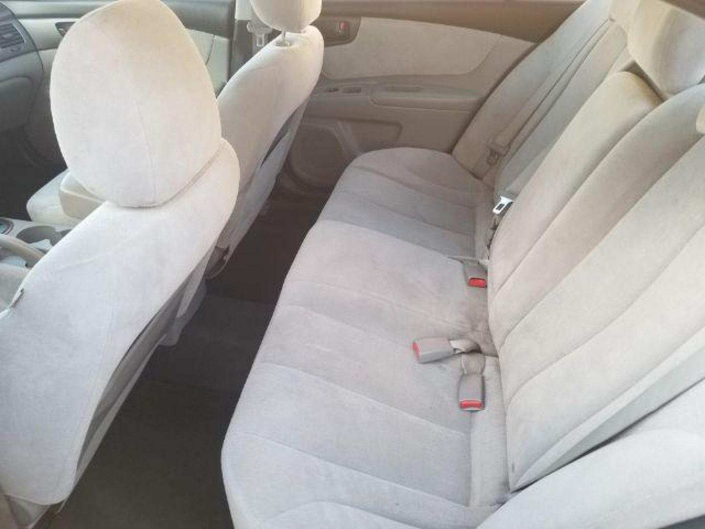 2010 Kia Optima LX (KNAGG4A80A5) with an 2.4L L4 DOHC 16V engine, 4-Speed Automatic transmission, located at 1821 N Montana Ave., Helena, MT, 59601, (406) 422-1031, 0.000000, 0.000000 - Photo#8