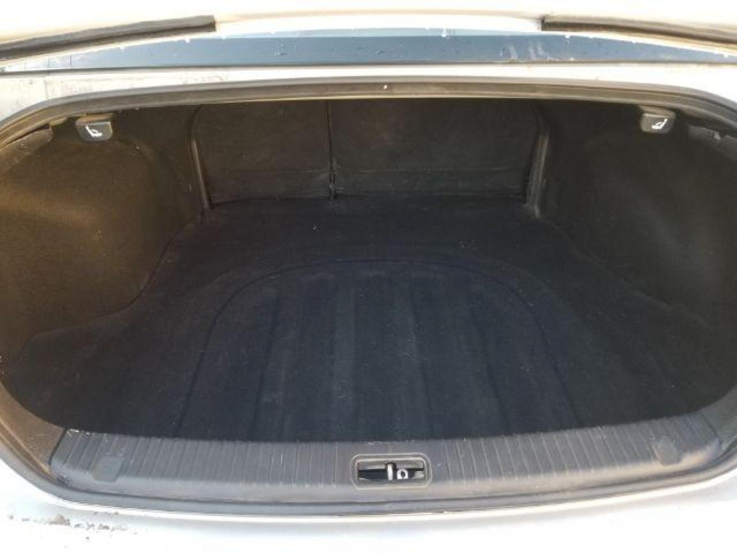 2010 Kia Optima LX (KNAGG4A80A5) with an 2.4L L4 DOHC 16V engine, 4-Speed Automatic transmission, located at 1821 N Montana Ave., Helena, MT, 59601, (406) 422-1031, 0.000000, 0.000000 - Photo#12