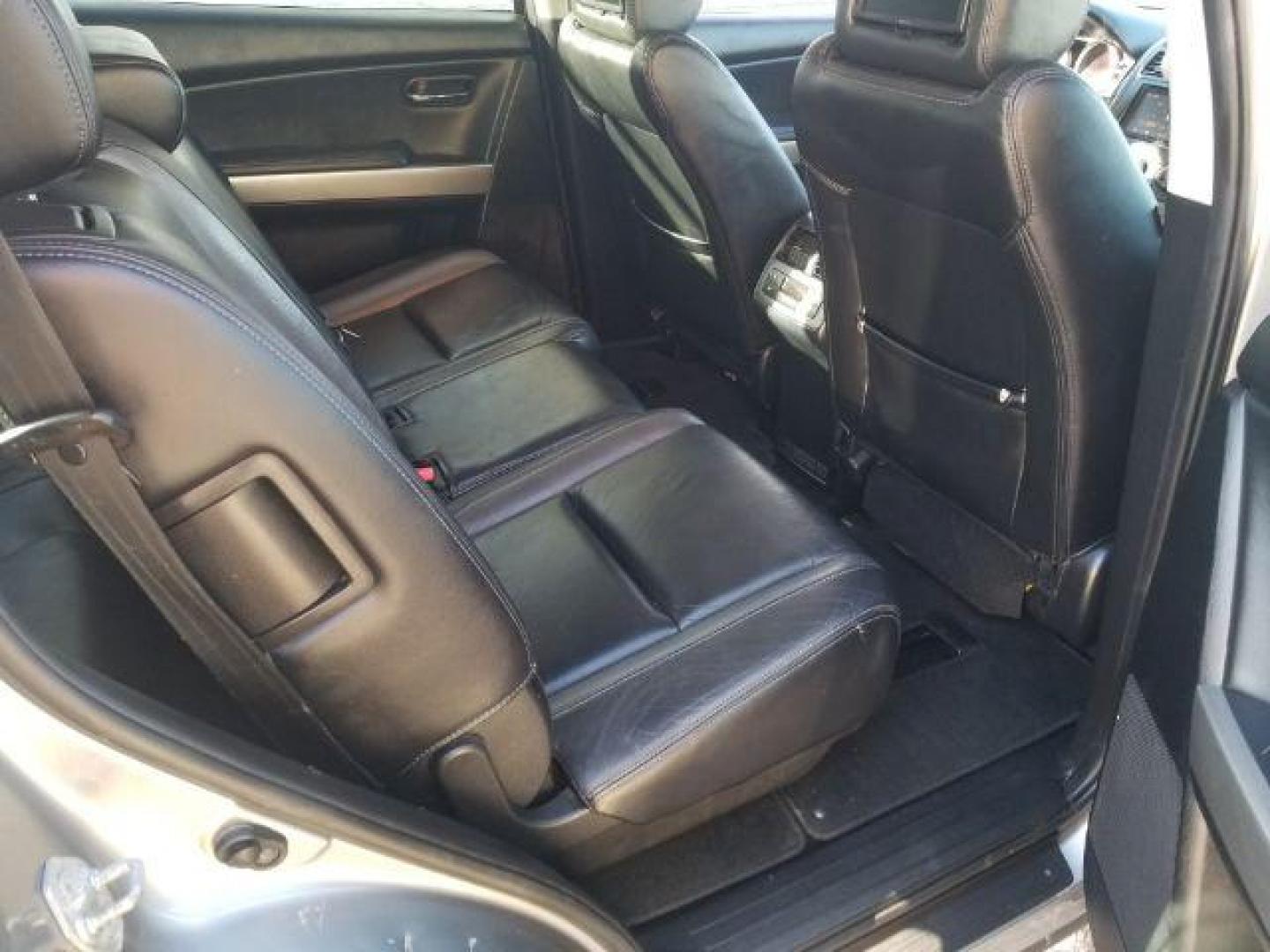 2010 Mazda CX-9 Grand Touring AWD (JM3TB3MV3A0) with an 3.7L V6 DOHC 24V engine, 6-Speed Automatic transmission, located at 1821 N Montana Ave., Helena, MT, 59601, (406) 422-1031, 0.000000, 0.000000 - Photo#9